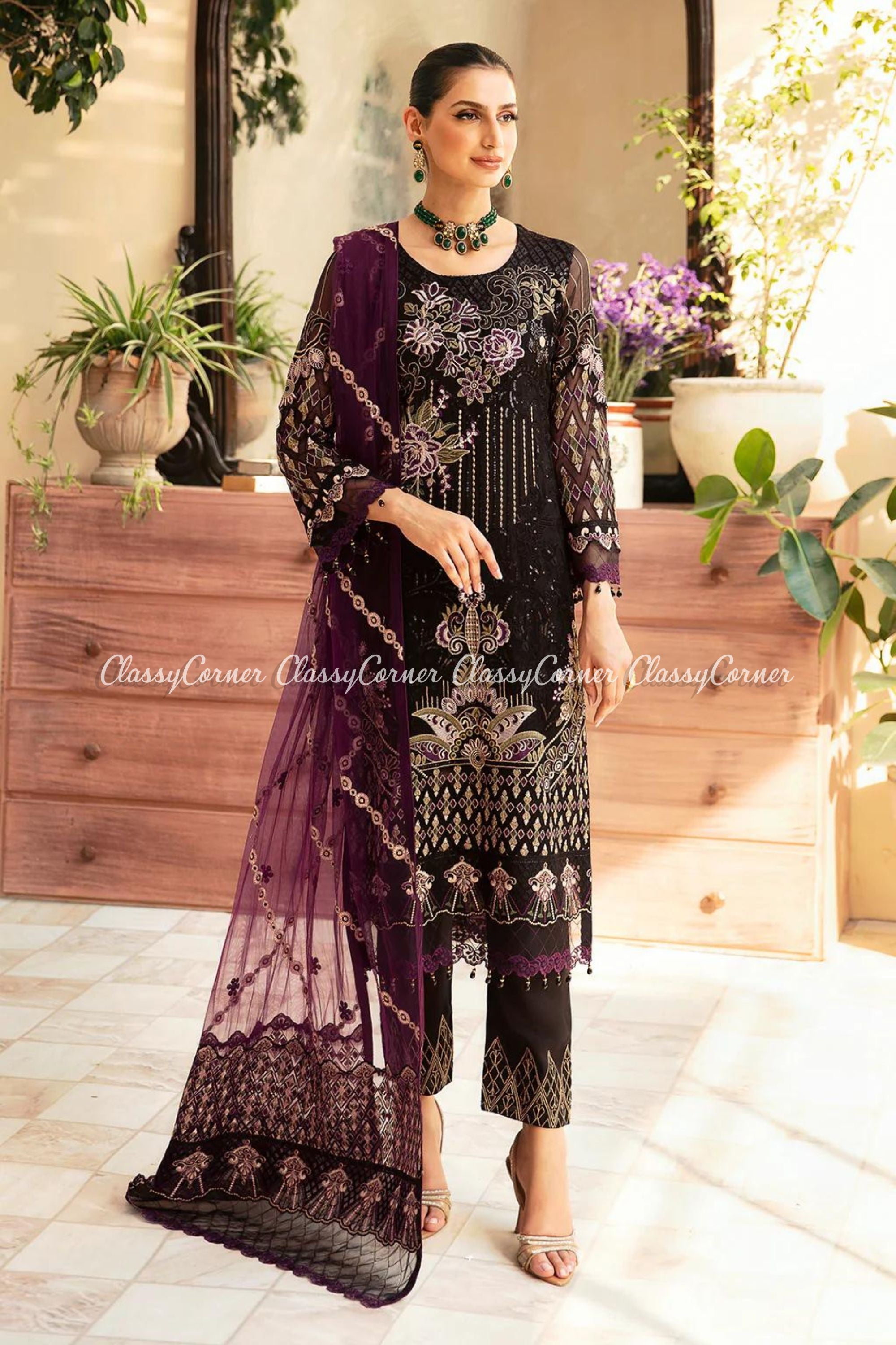 Pakistani Wedding Ensembles For Females