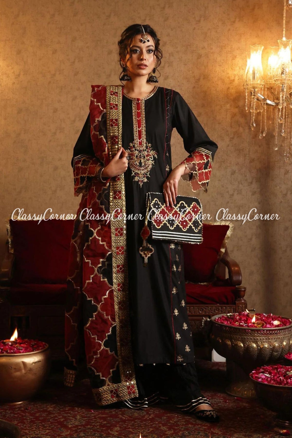 Pakistani Ladies Wedding Outfits