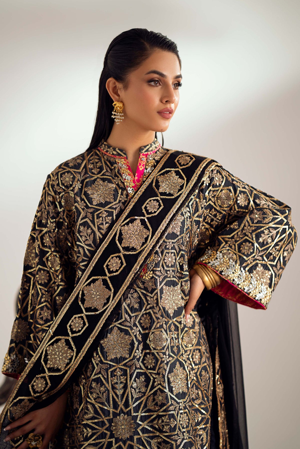 Party wear Suits For Pakistani Wedding Function