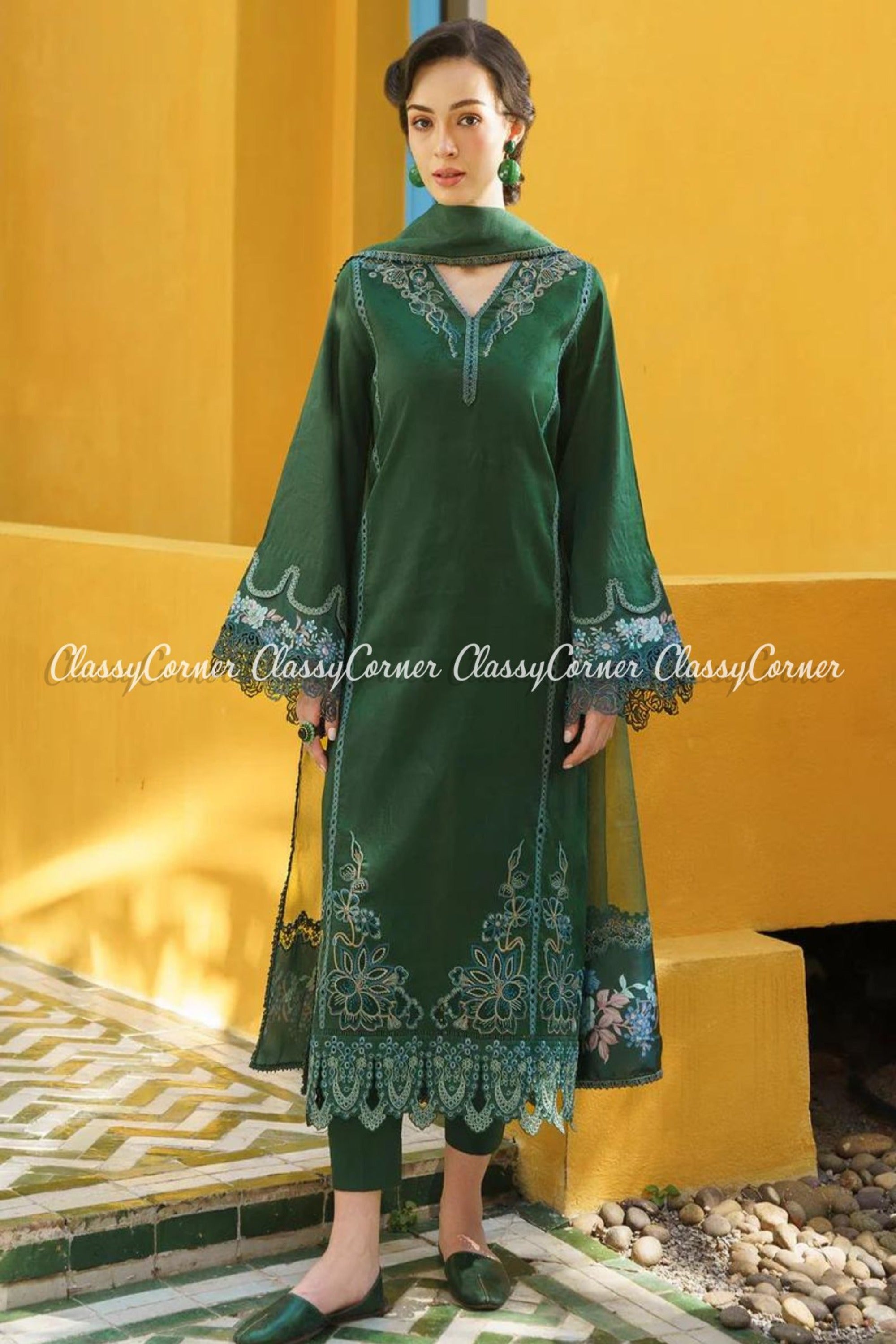 Pakistani dresses for ladies