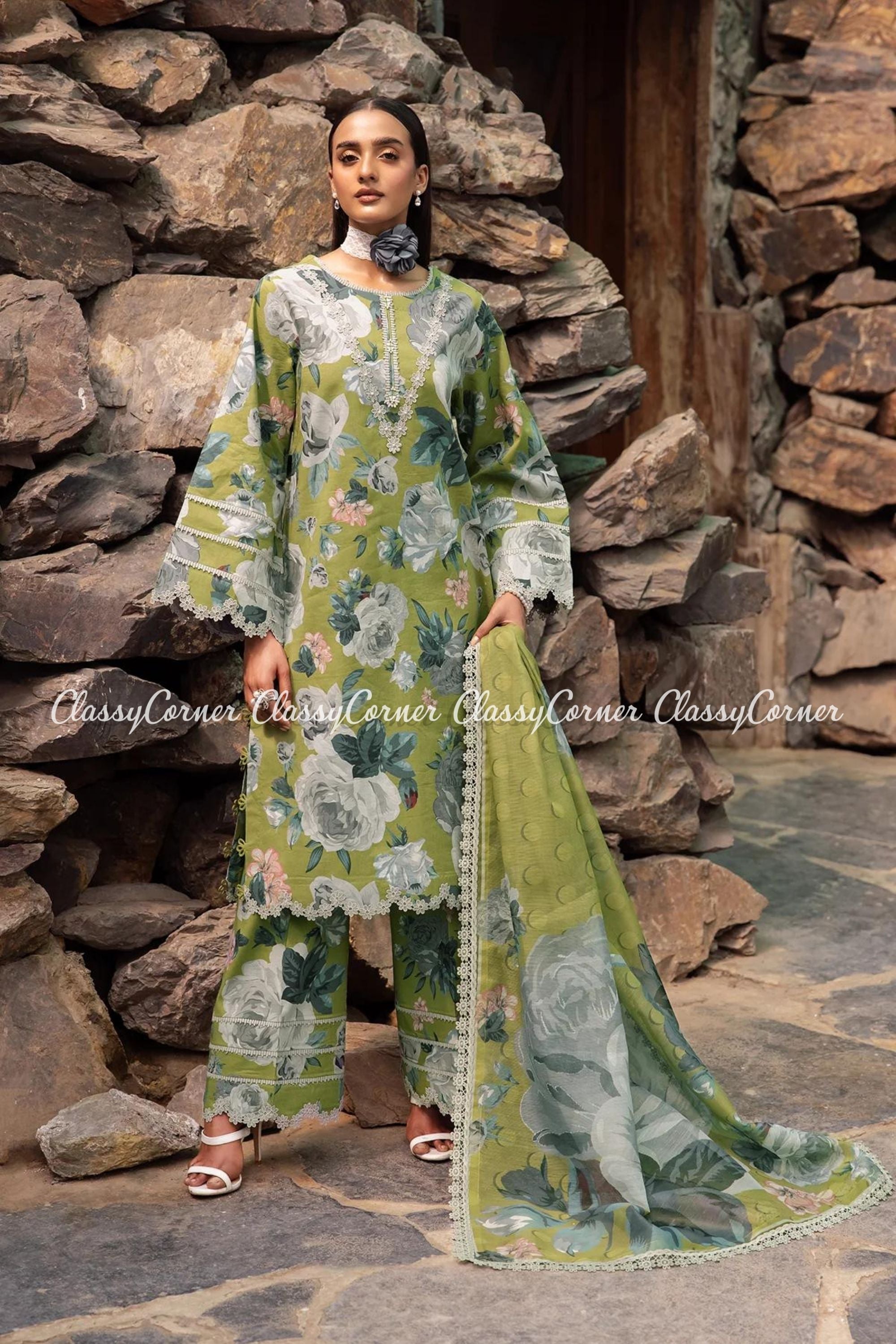 Pakistani Lawn Salwar Kameez 