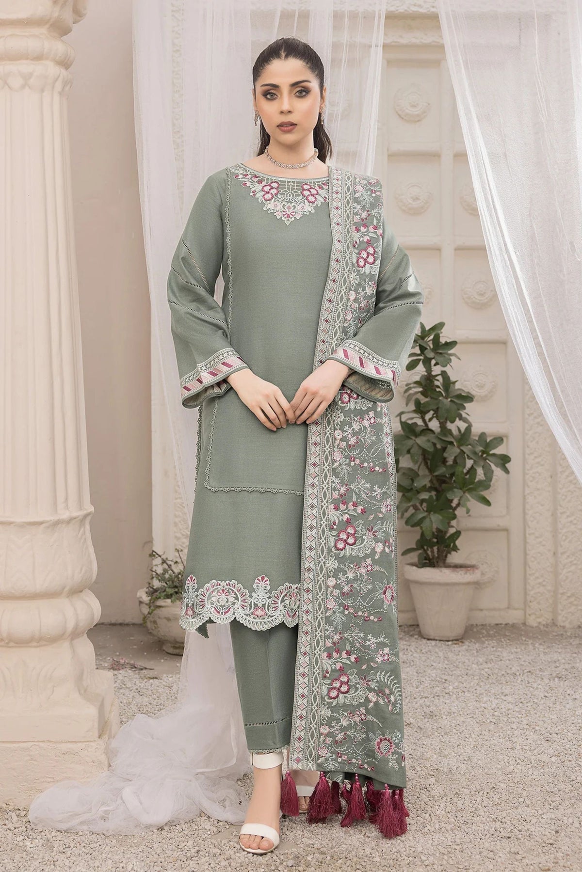 Pakistani Readymade Slub Suit