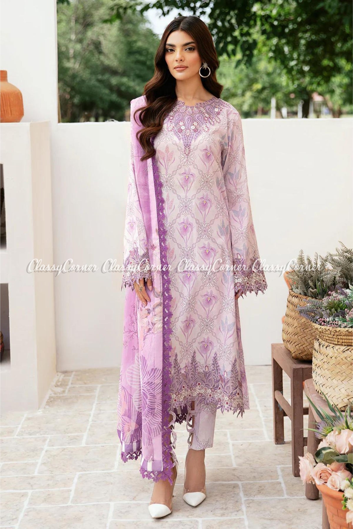 Latest Pakistani Lawn Suits