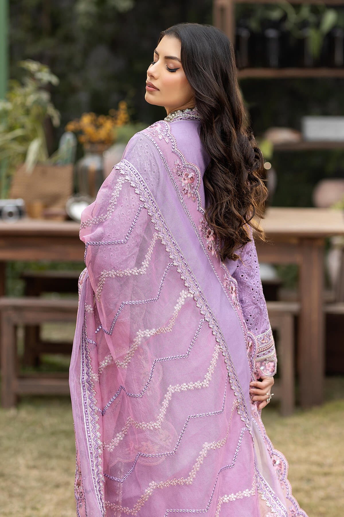 Pakistani Lawn Salwar kameez for weddings