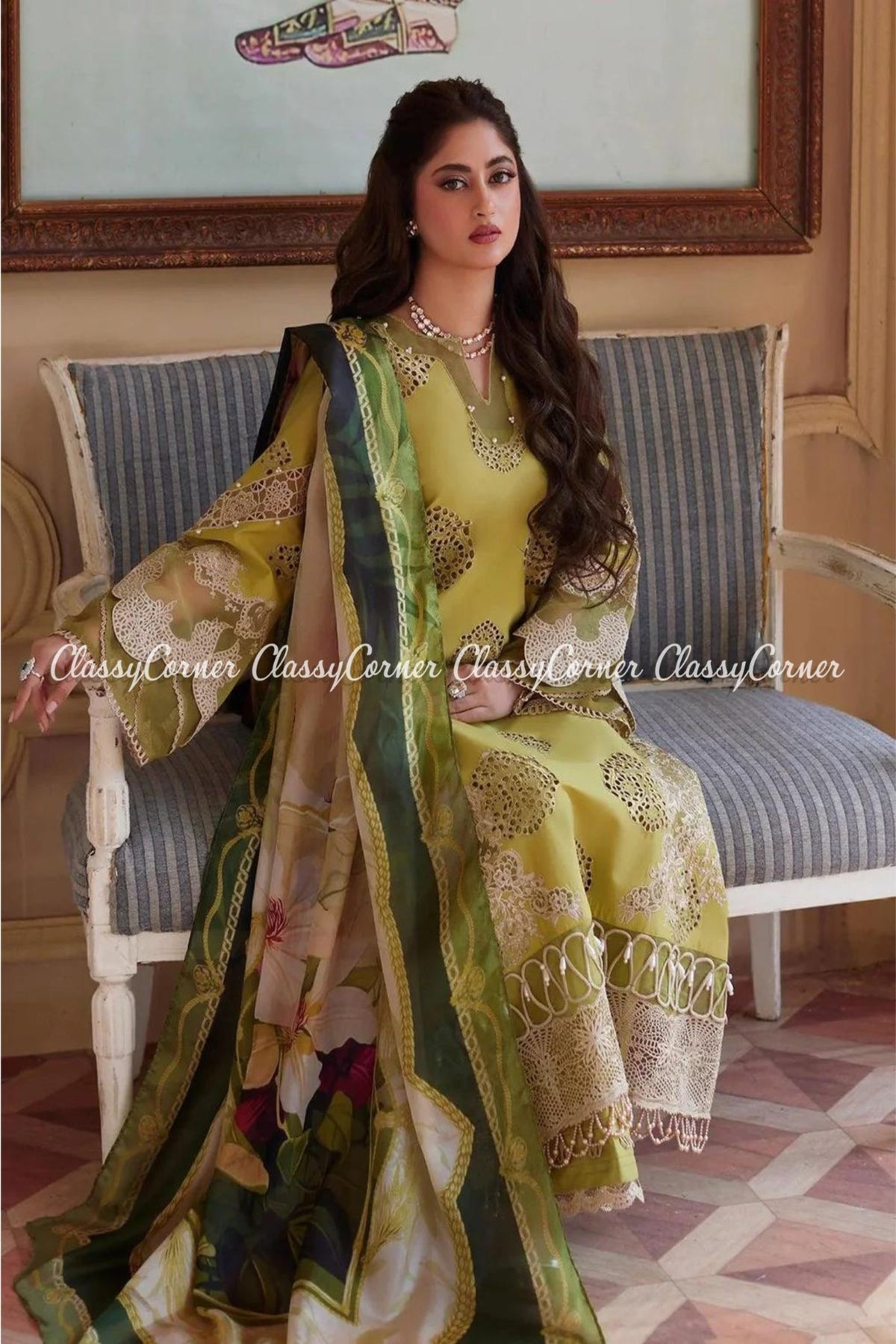 formal outfits for women pakistani