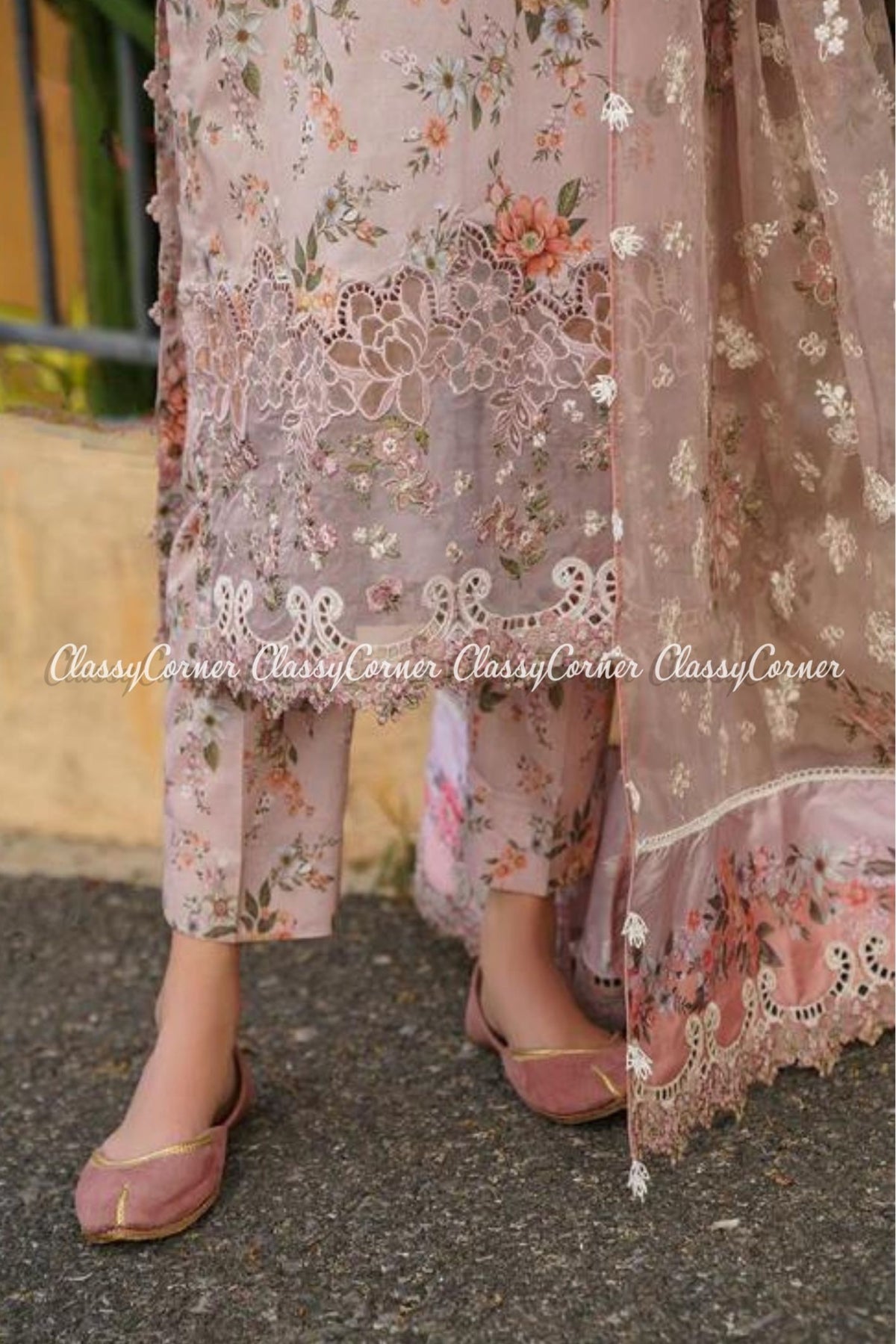 Pakistani Lawn Printed Salwar Kameez