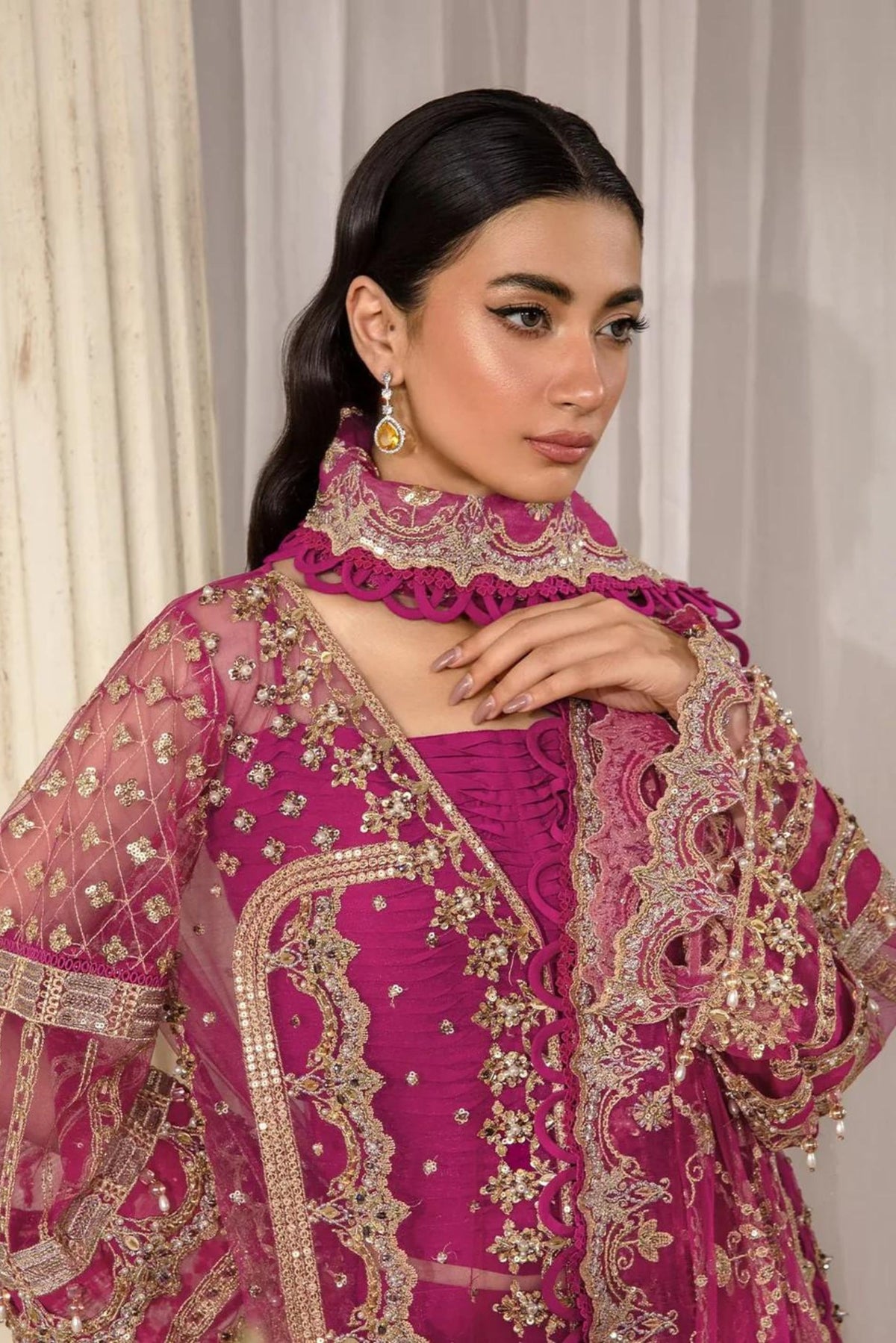 Designer Pakistani Outfits Online