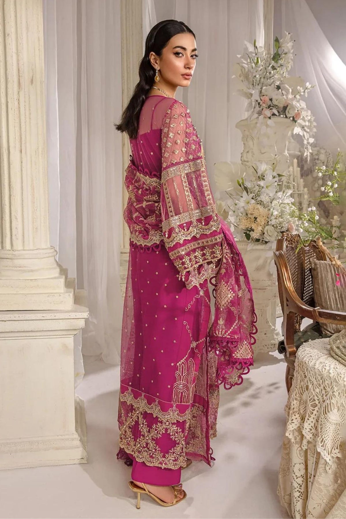 Designer Pakistani Outfits Online