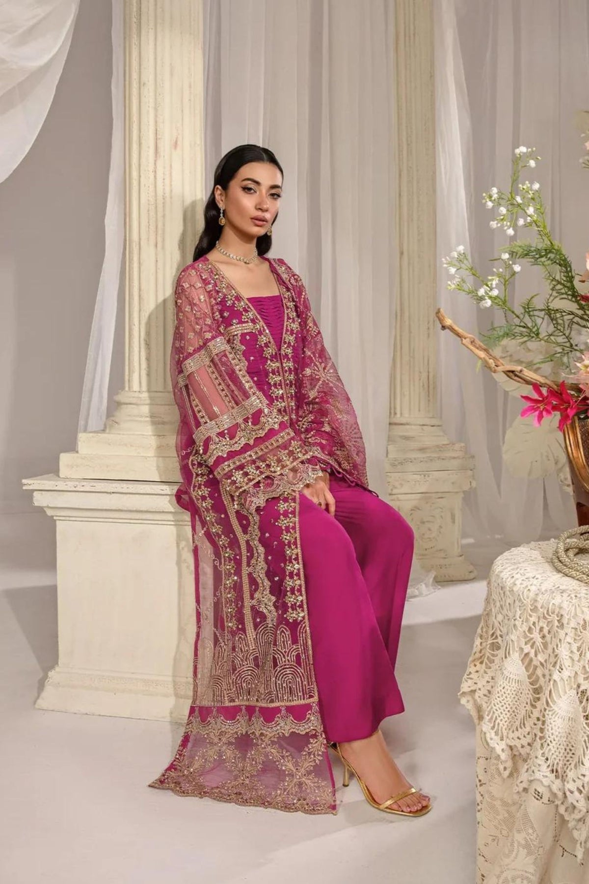 Designer Pakistani Outfits Online