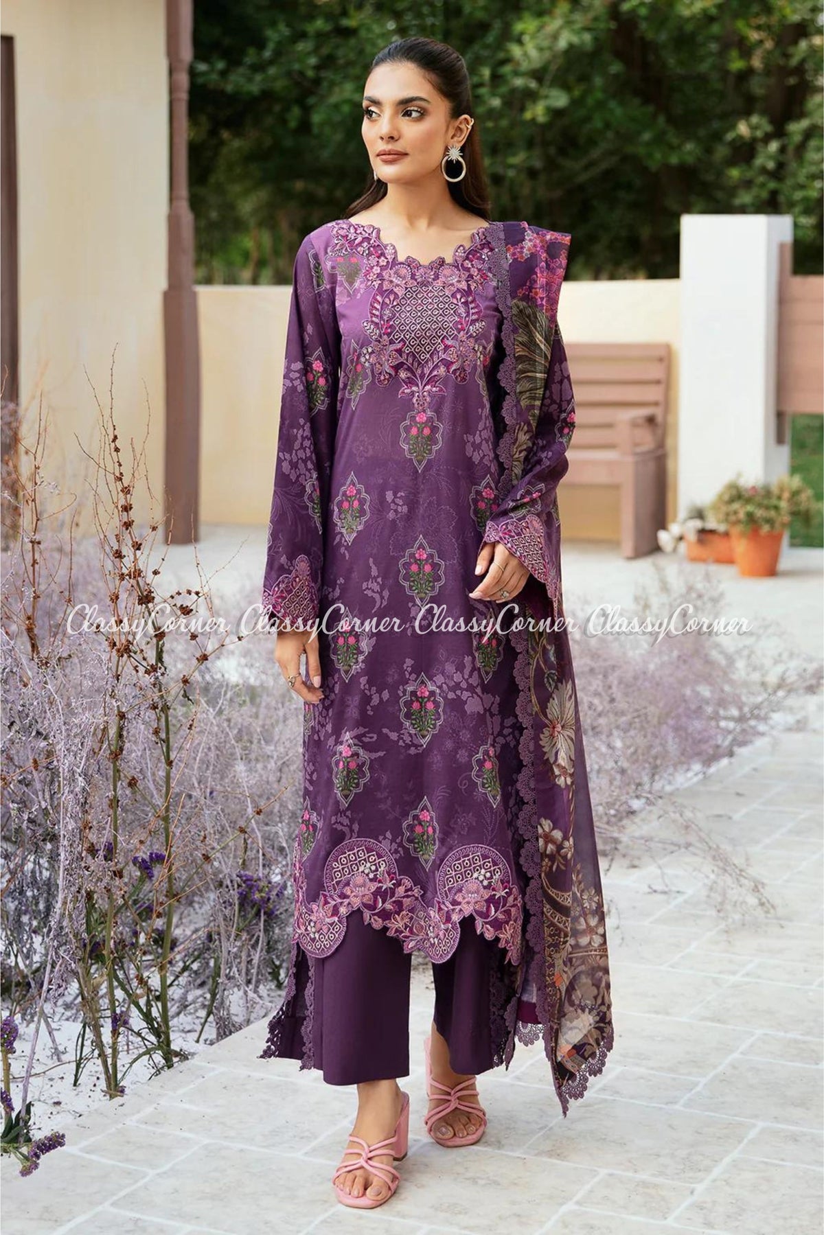 Pakistani Lawn Suits 2024