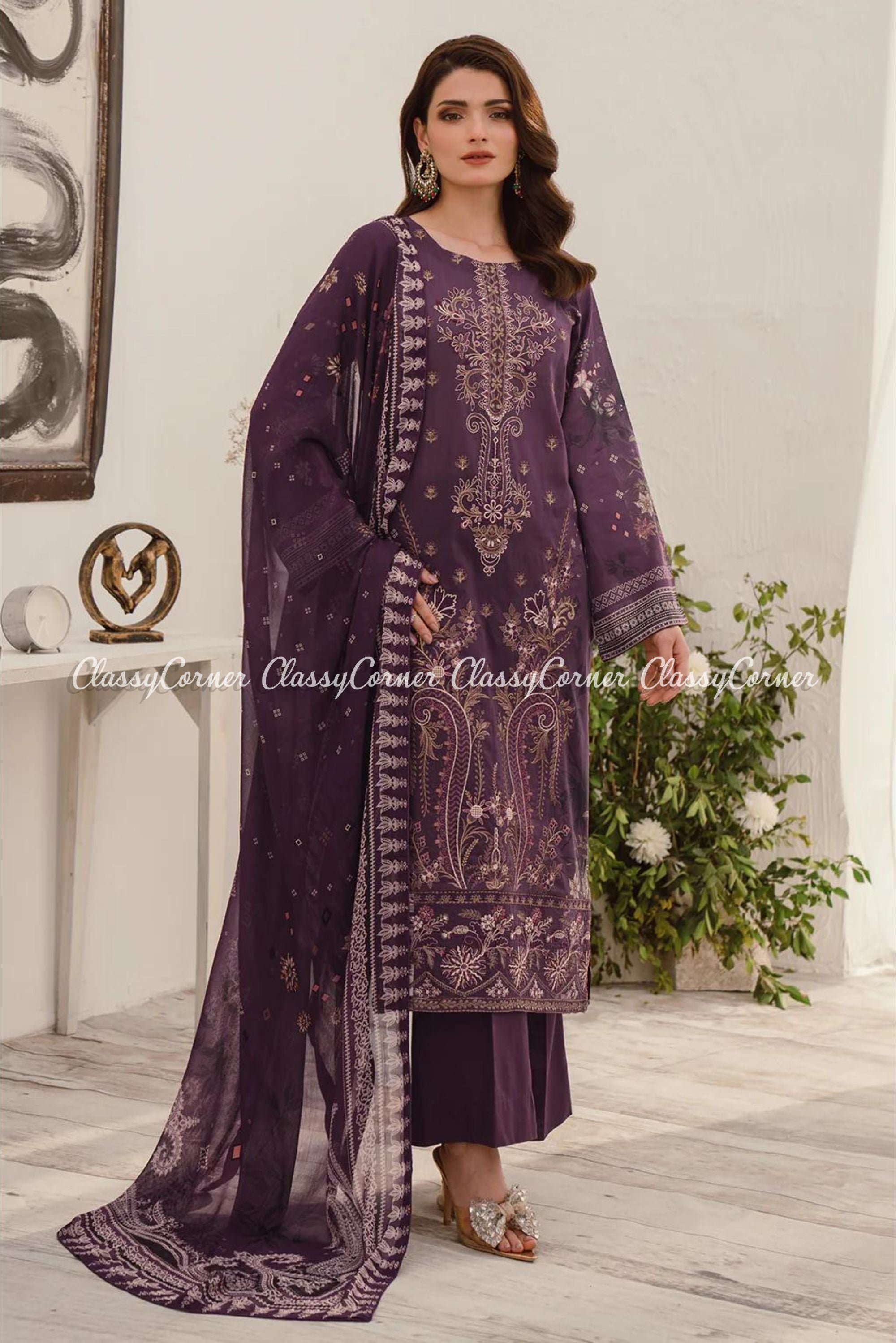 Pakistani Lawn Suits 2024