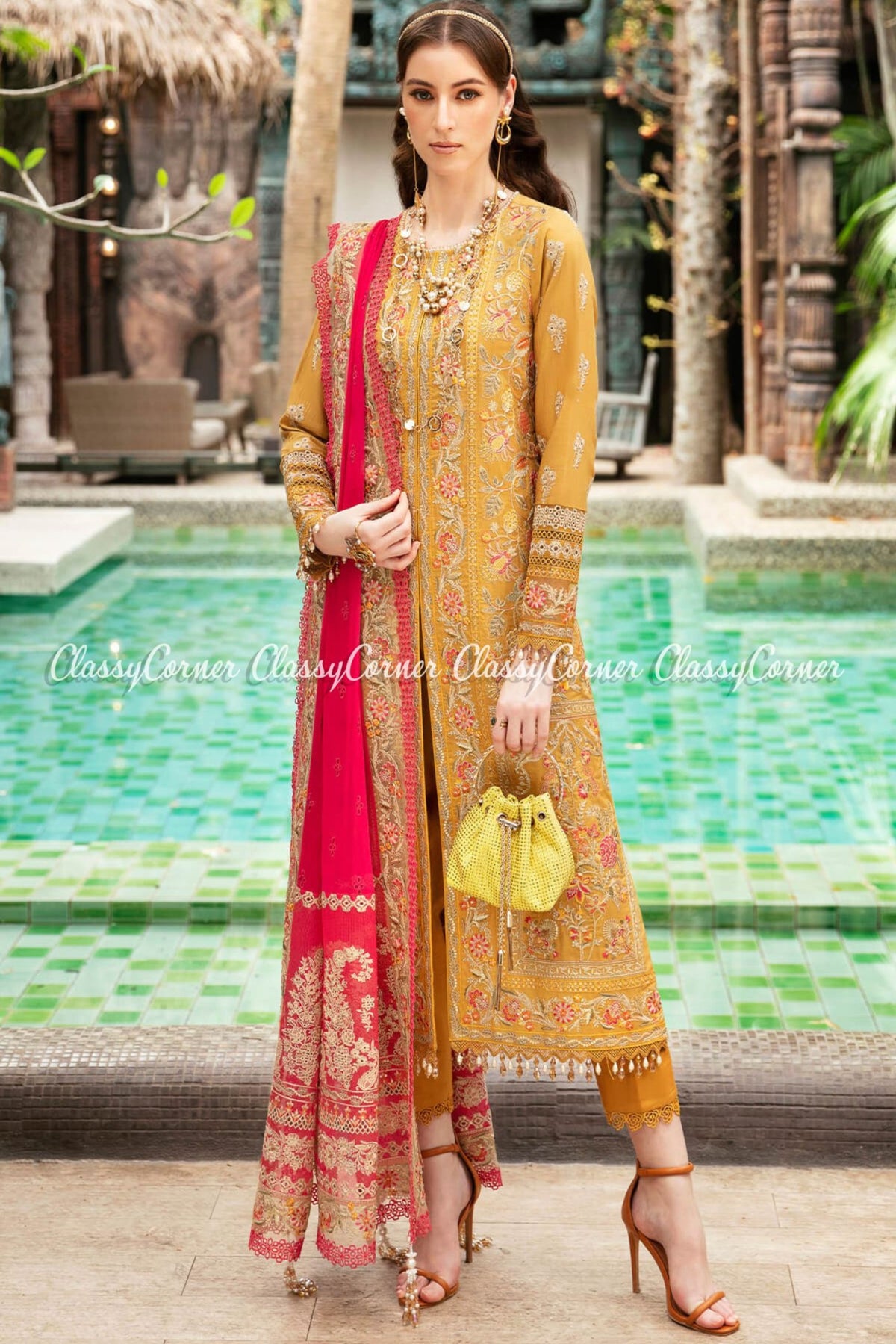 pakistani Mehndi Salwar kameez