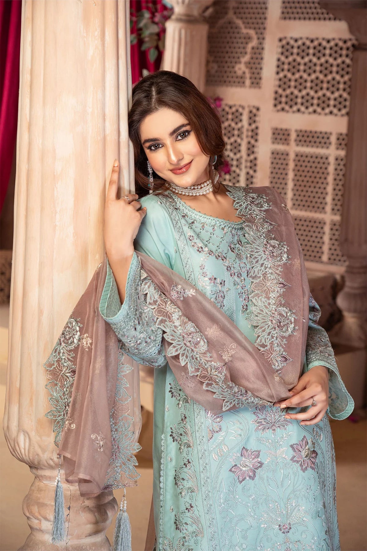 Traditional Pakistani Wedding Clothing