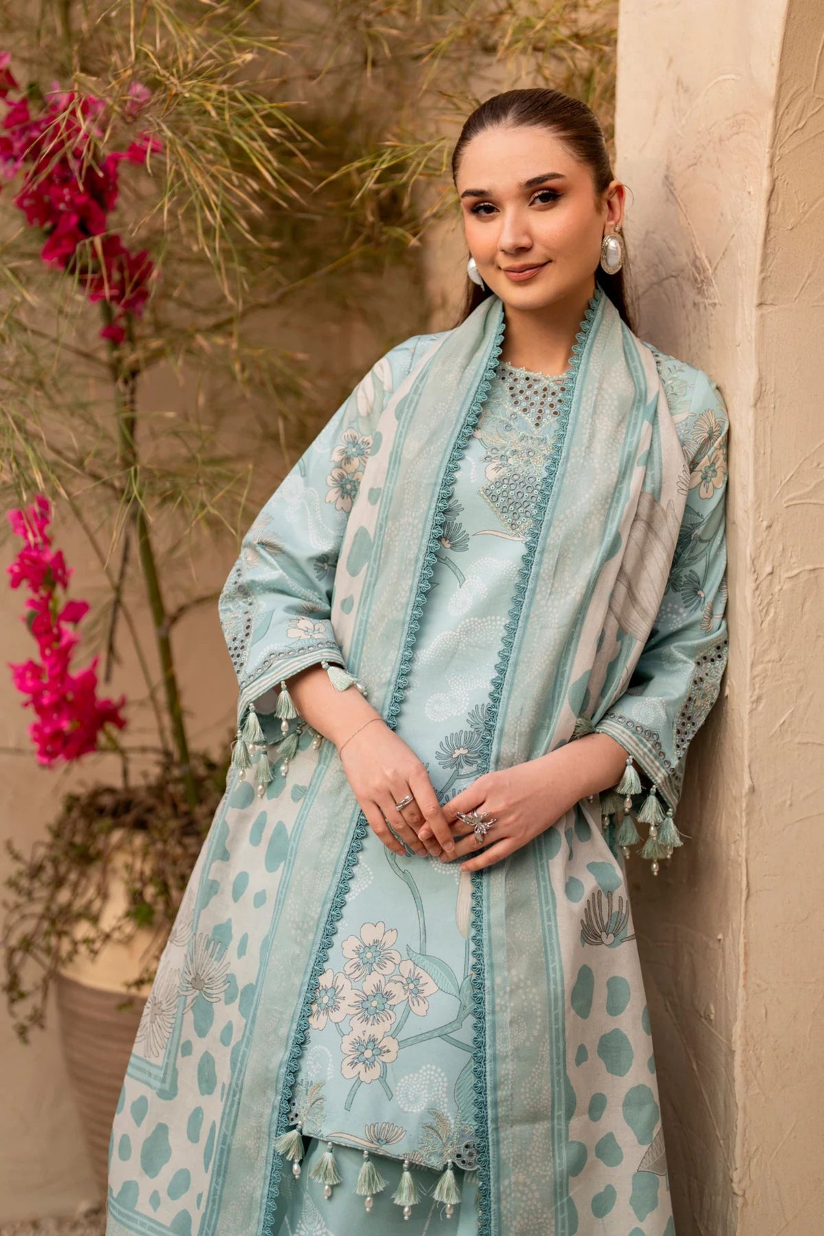 Fancy Suits For Pakistani Functions 