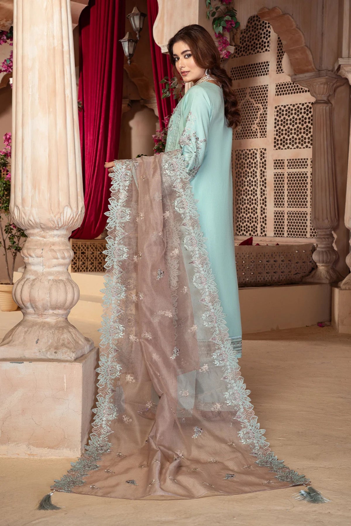 Traditional Pakistani Wedding Clothing