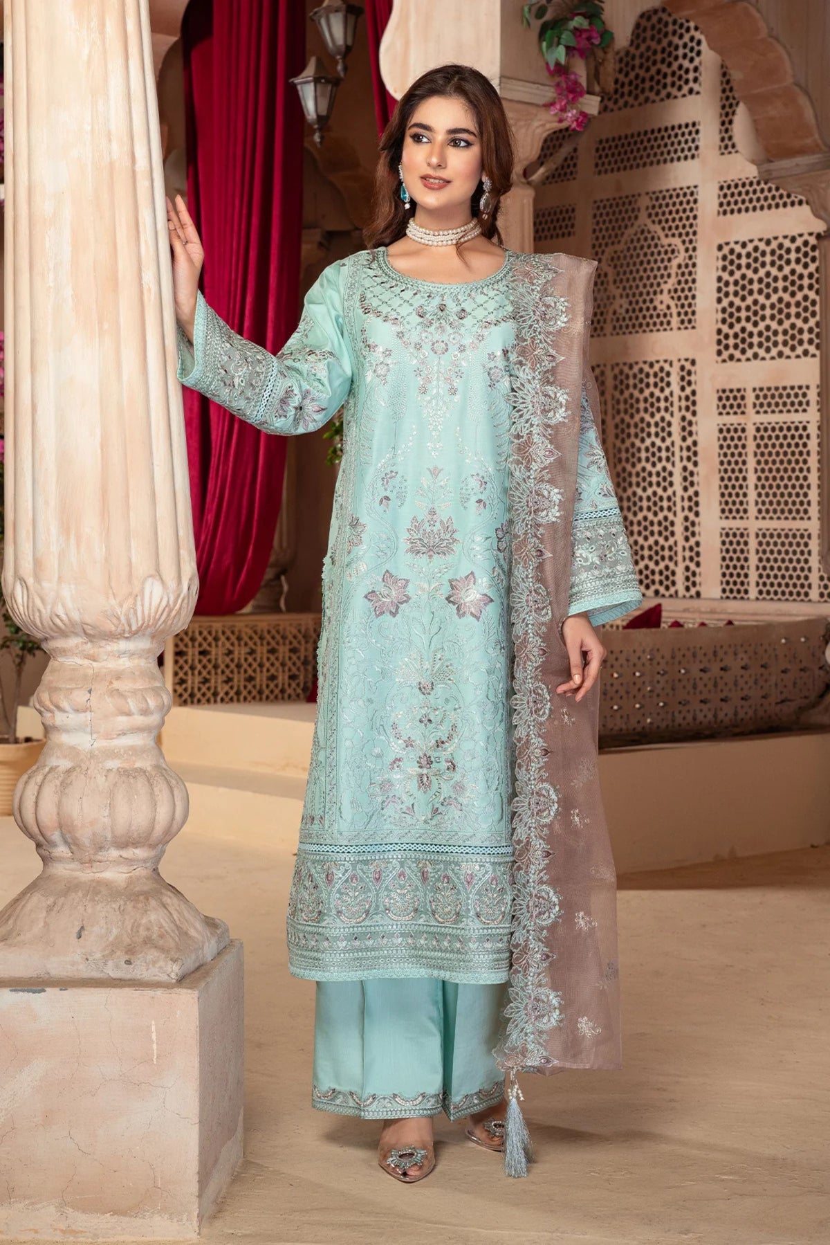 Traditional Pakistani Wedding Clothing