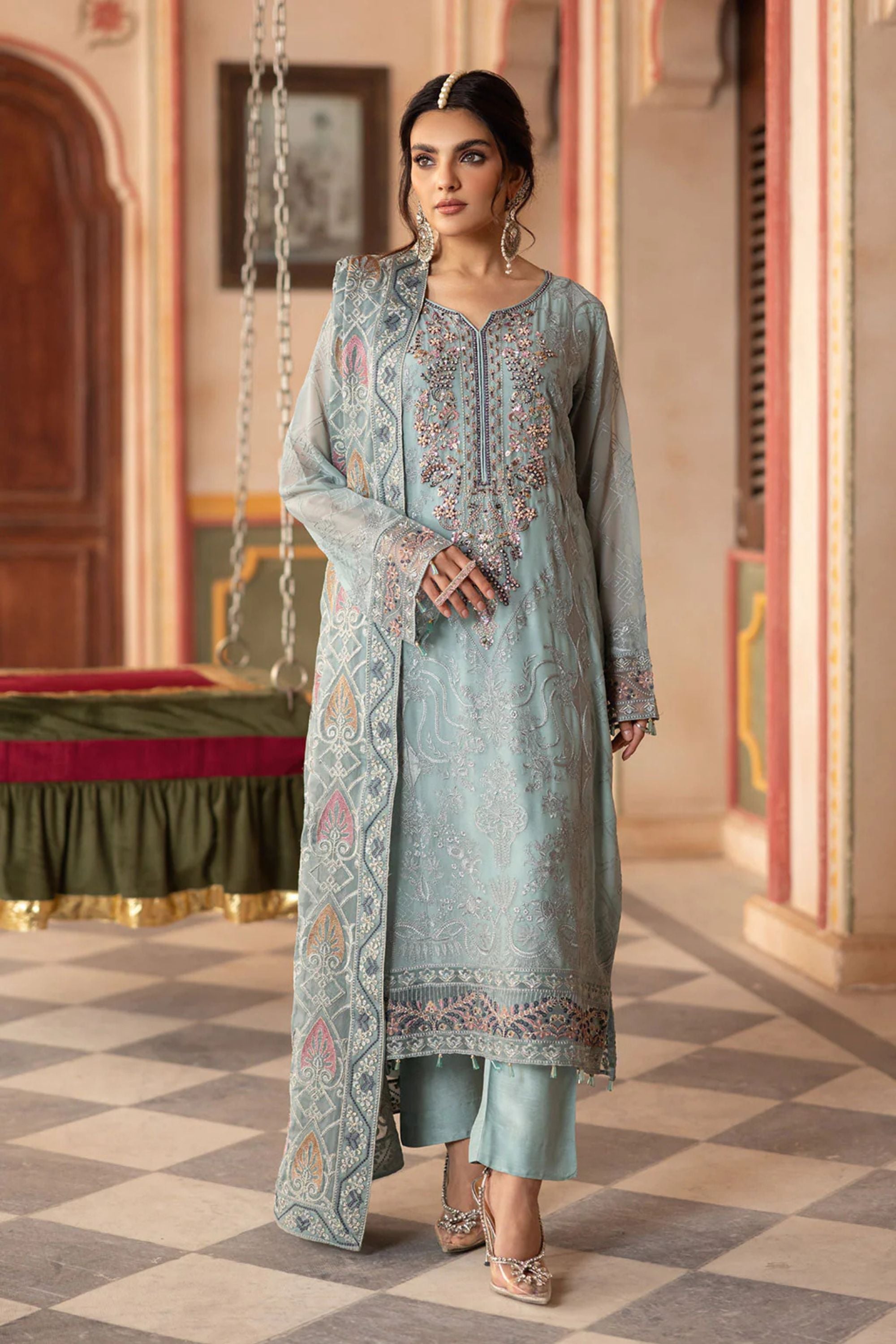 Formal Suits For Pakistani Wedding Function In Australia