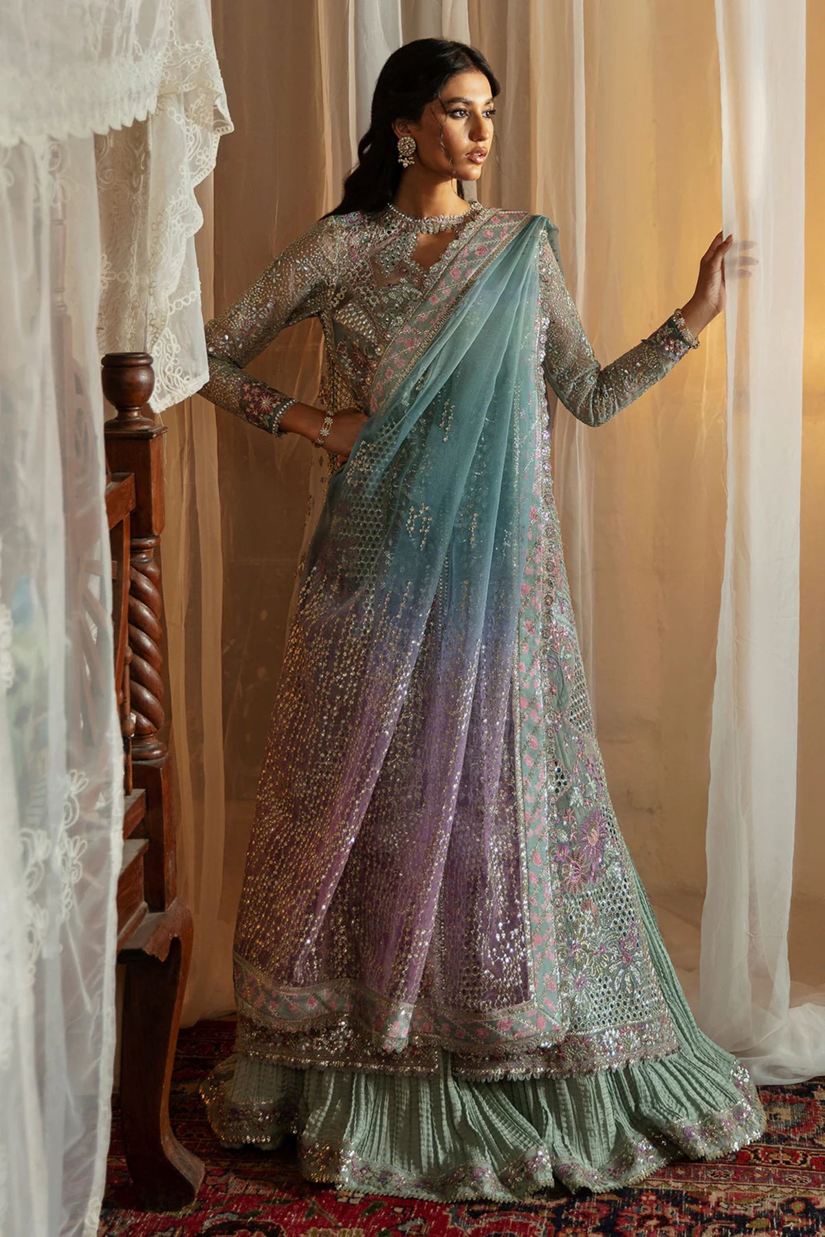 Pakistani Ladies Wedding Outfits