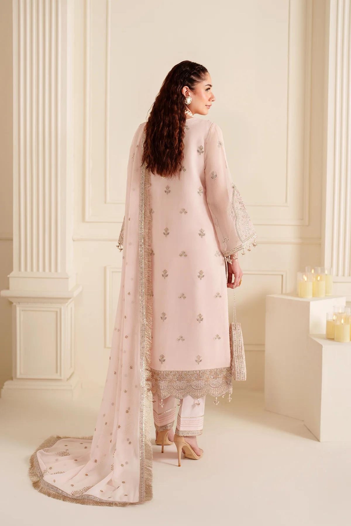 Pakistani Wedding Salwar Kameez In UK