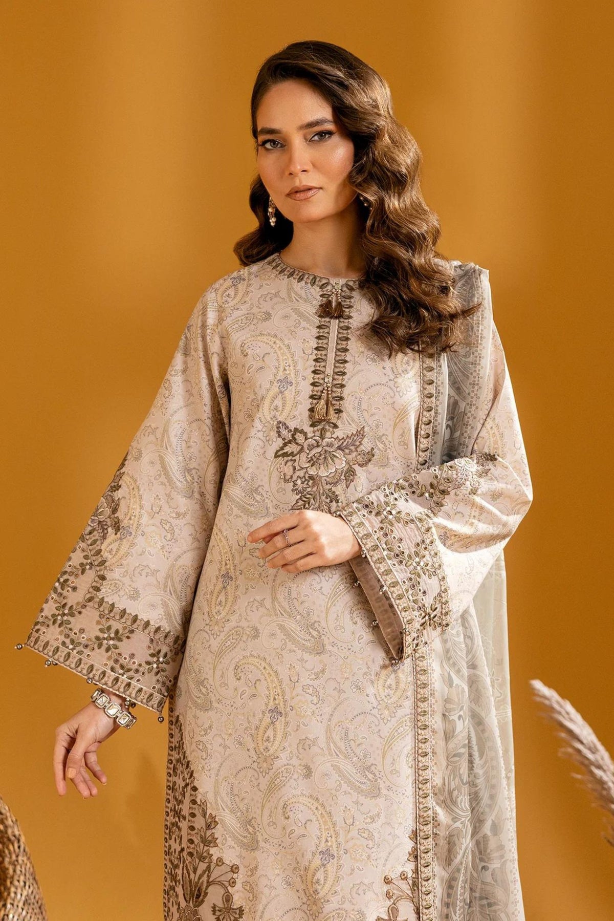 Pakistani Semi Formal Dress For Ladies