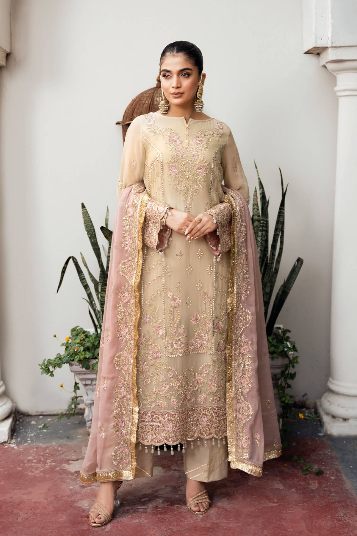 Pakistani Party Wear Suits For Weddings