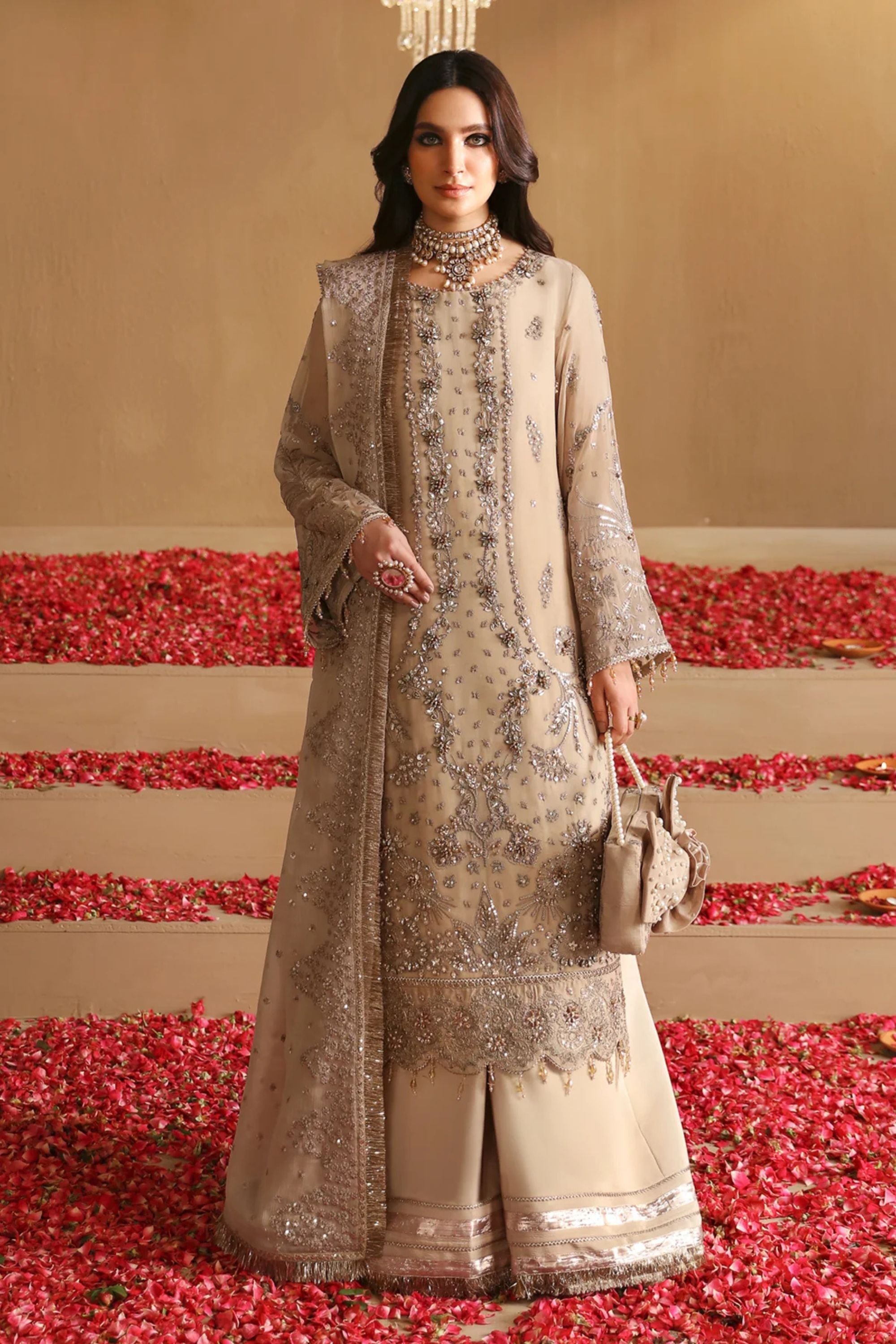 Pakistani Wedding Outfits For Guests