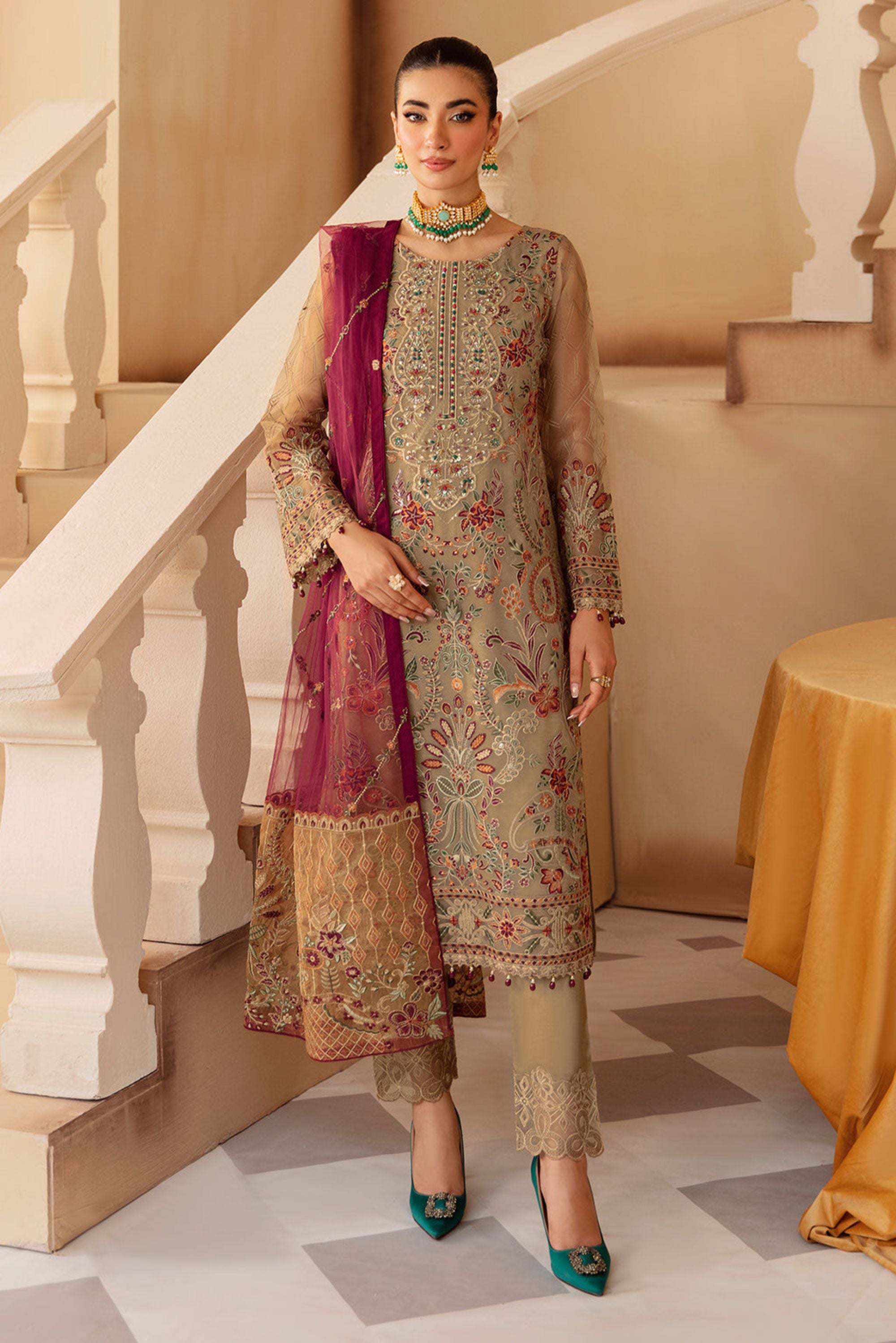 Pakistani Wedding Clothes For Females