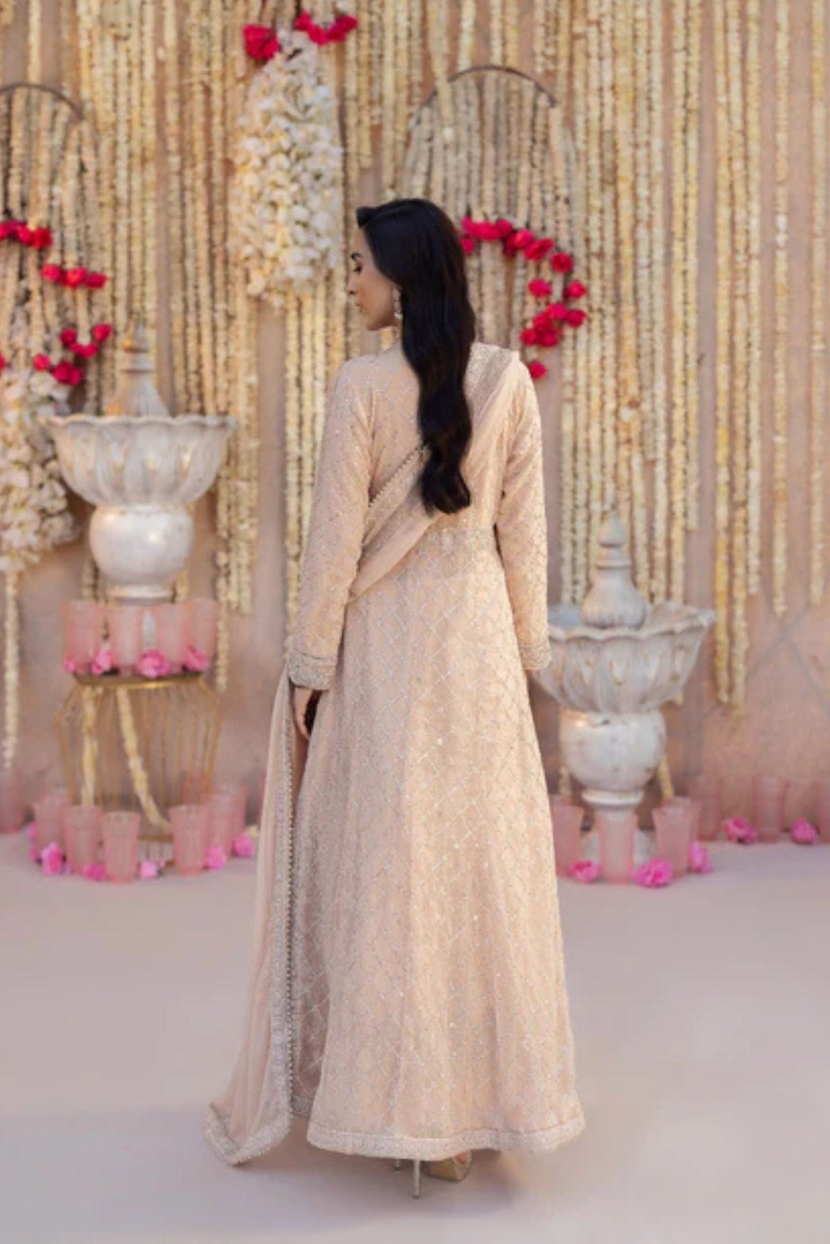 Pakistani Dresses To Attend Wedding