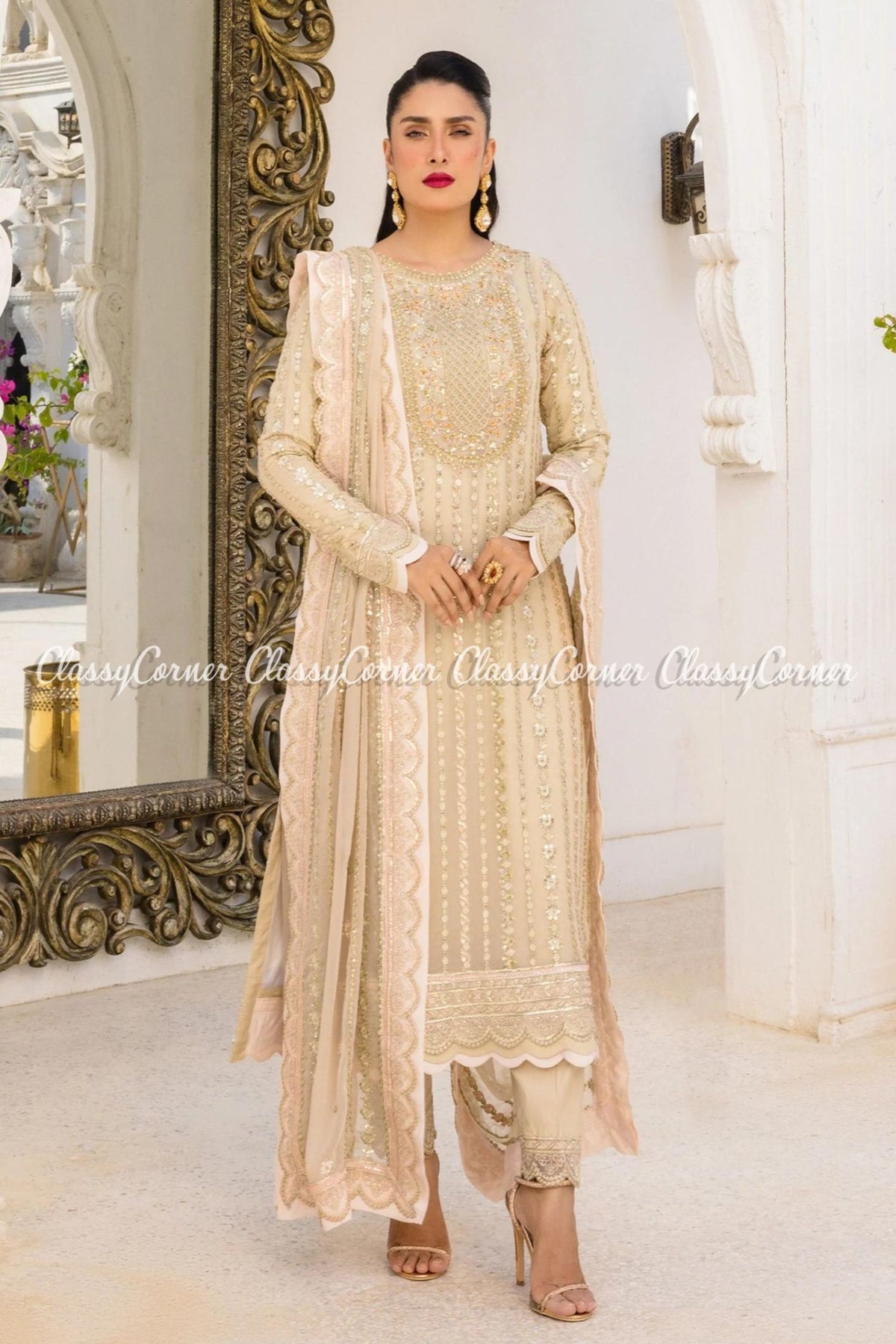 pakistani ladies wedding outfits