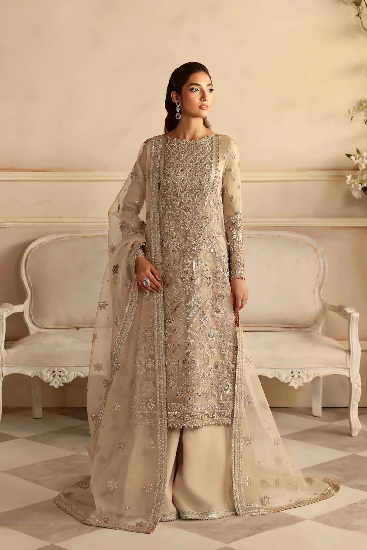 Pakistani Wedding Outfits For Guests