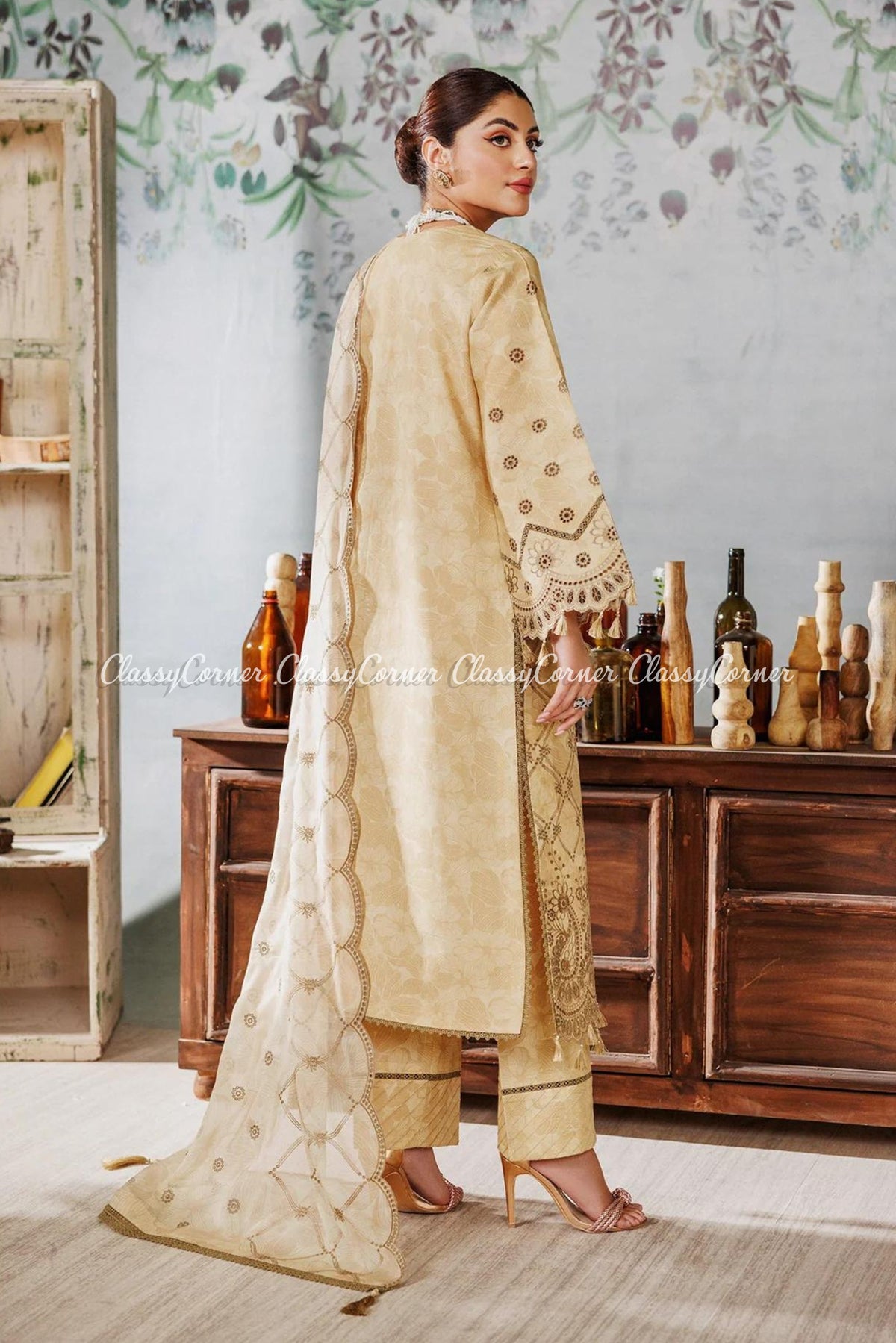 Pakistani formal wear suits 