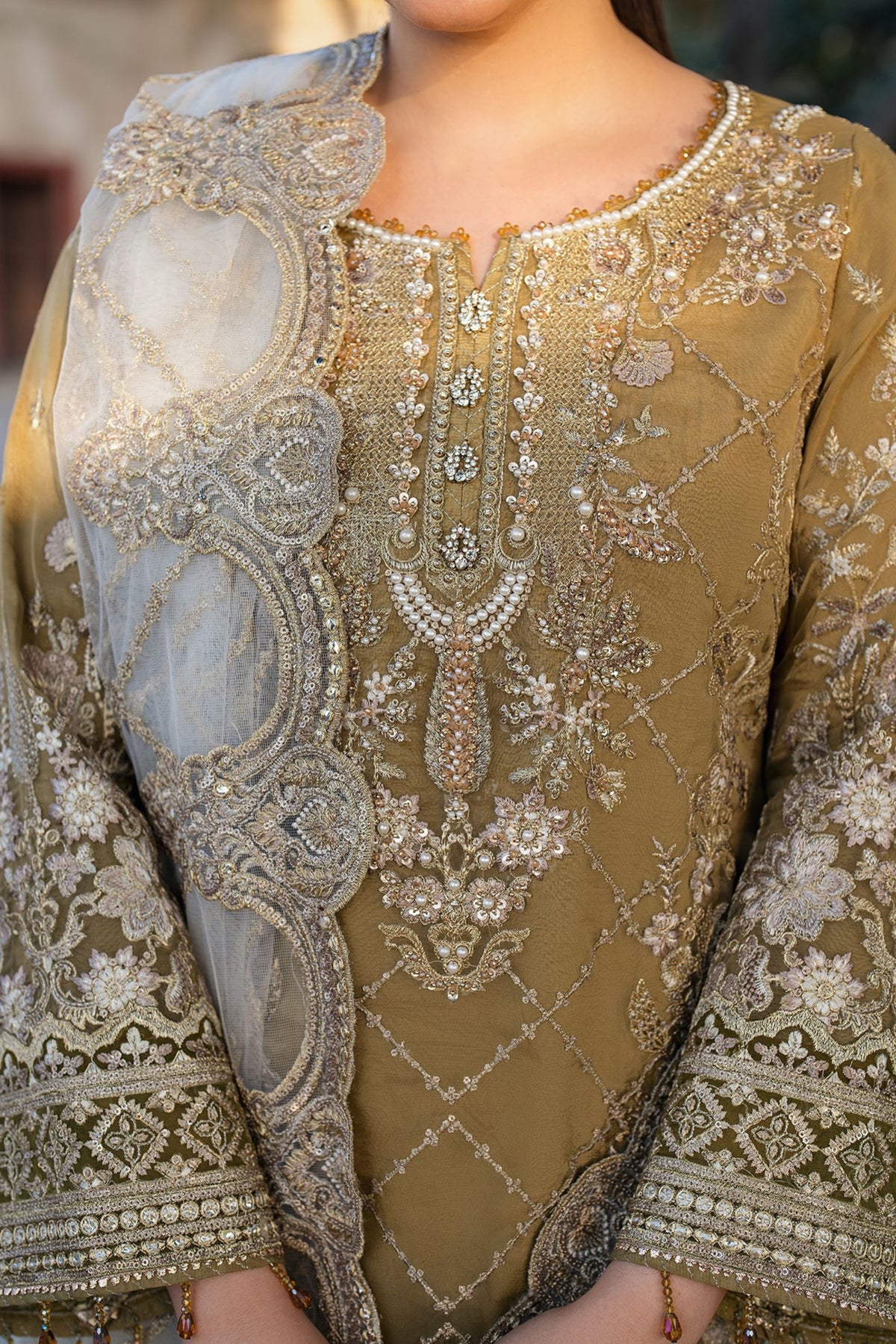 Pakistani Mehndi Night Outfit In Canberra AU