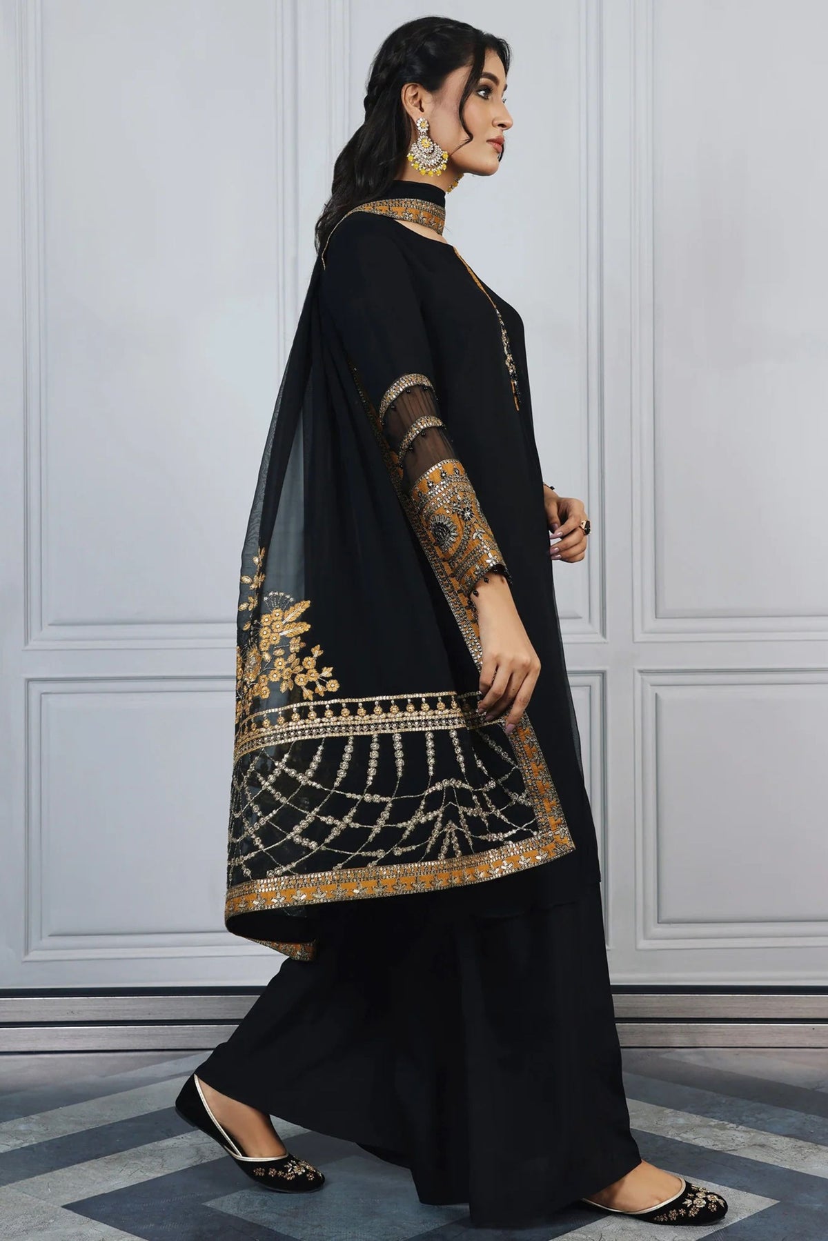 Women Pakistani Suits for weddings