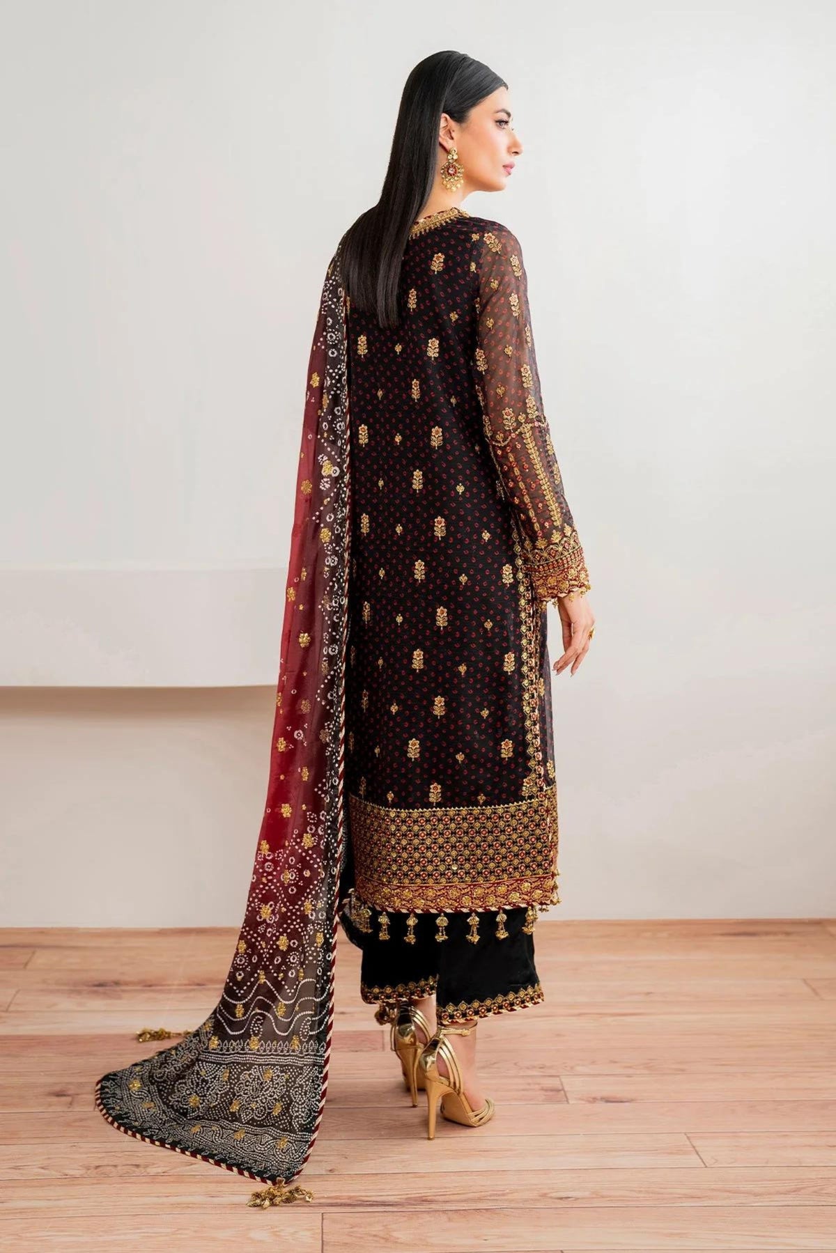 Party Dress For Pakistani Wedding