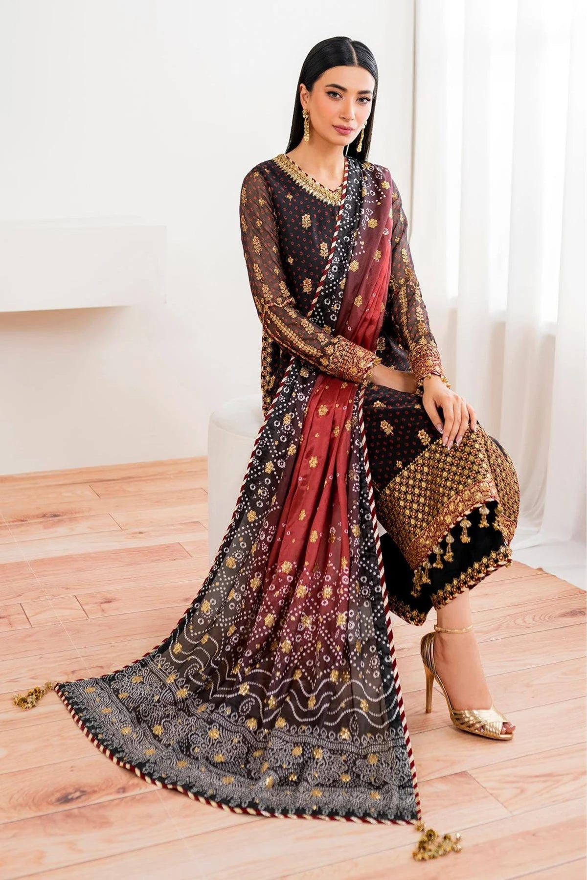 Party Dress For Pakistani Wedding