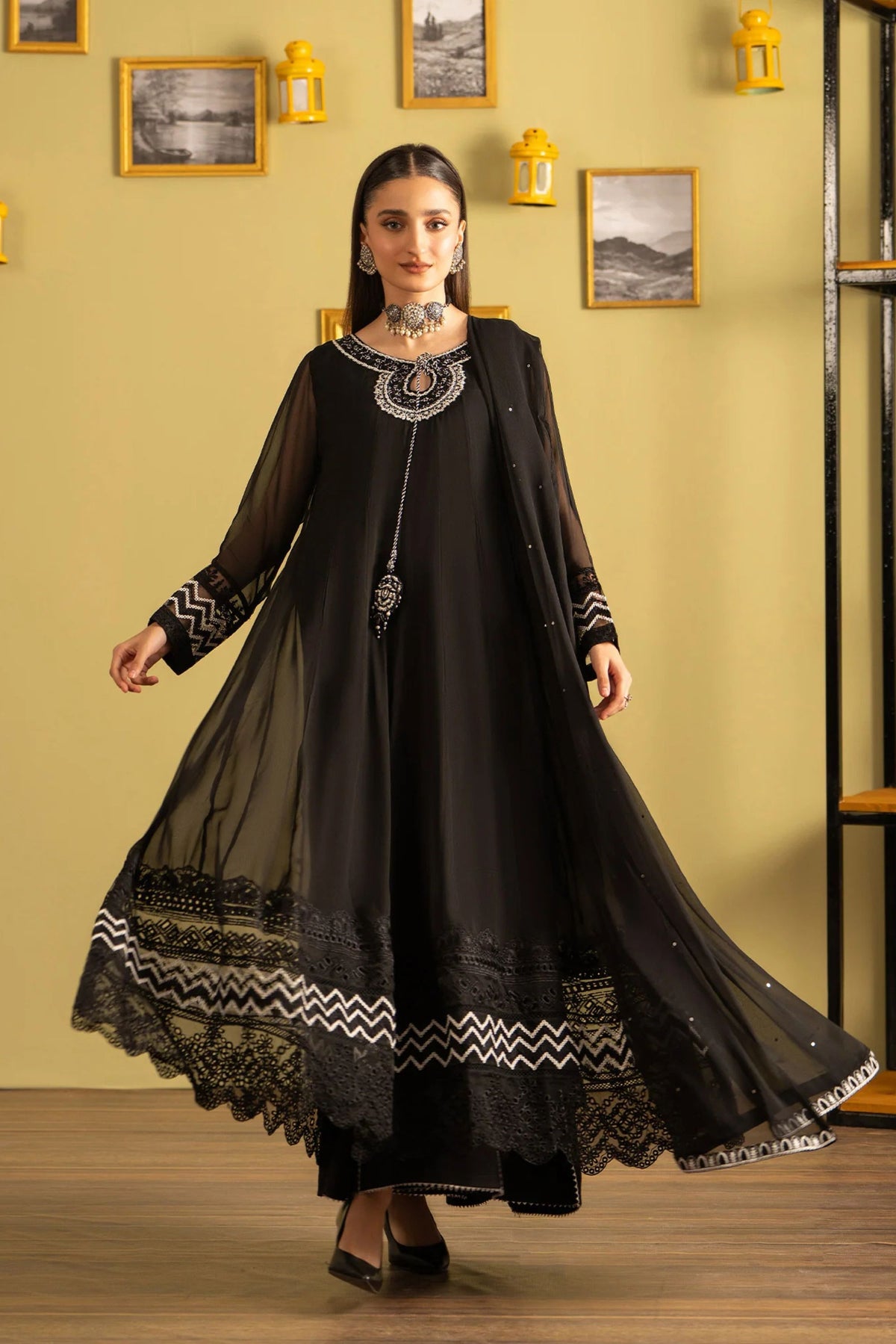 Pakistani Party Wear Dresses Online