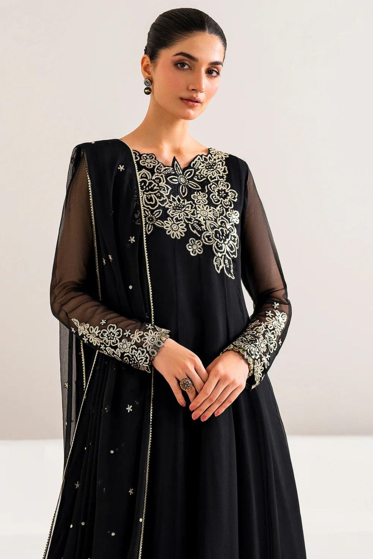 Party Dress For Pakistani Wedding