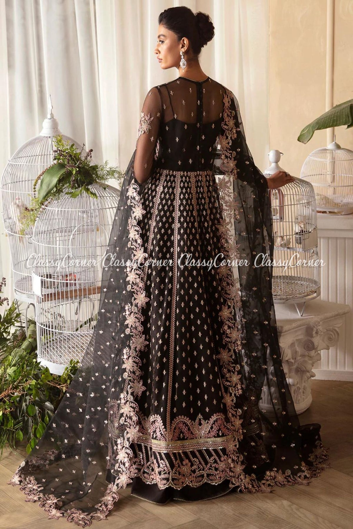 wedding outfits for women pakistani