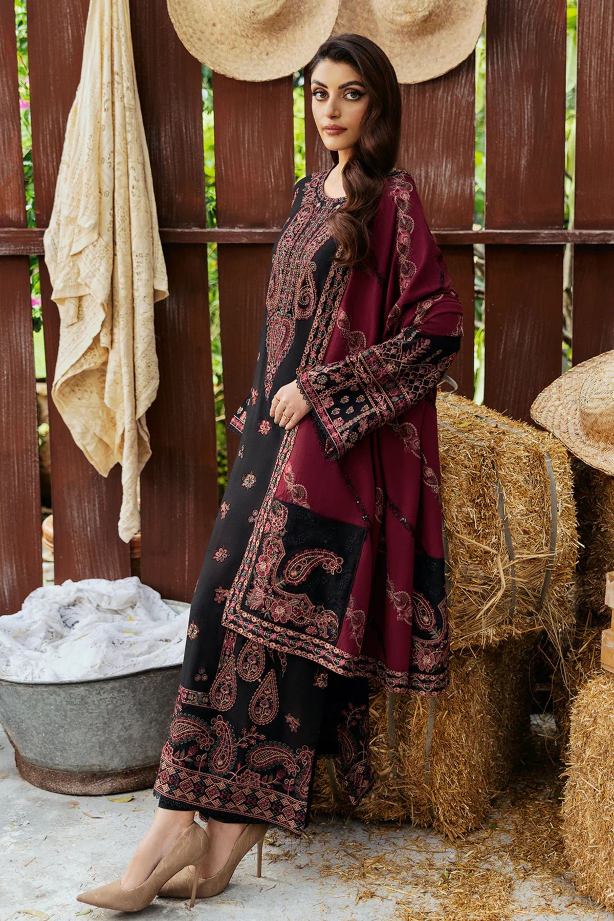 Pakistani Winter Outfits Online In Sydney AU