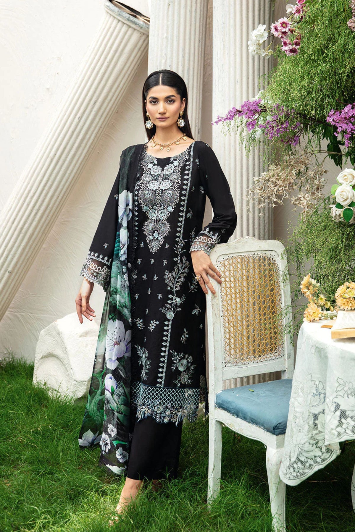 Pakistani Formal Outfits for Get Together