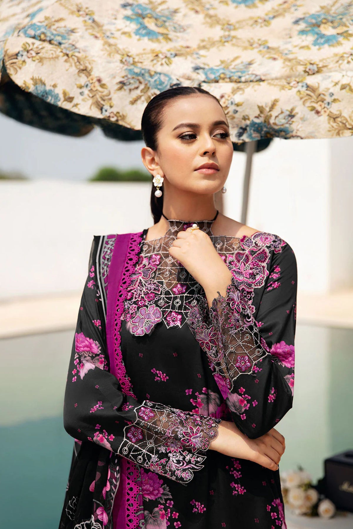 Black Lawn Salwar Kameez