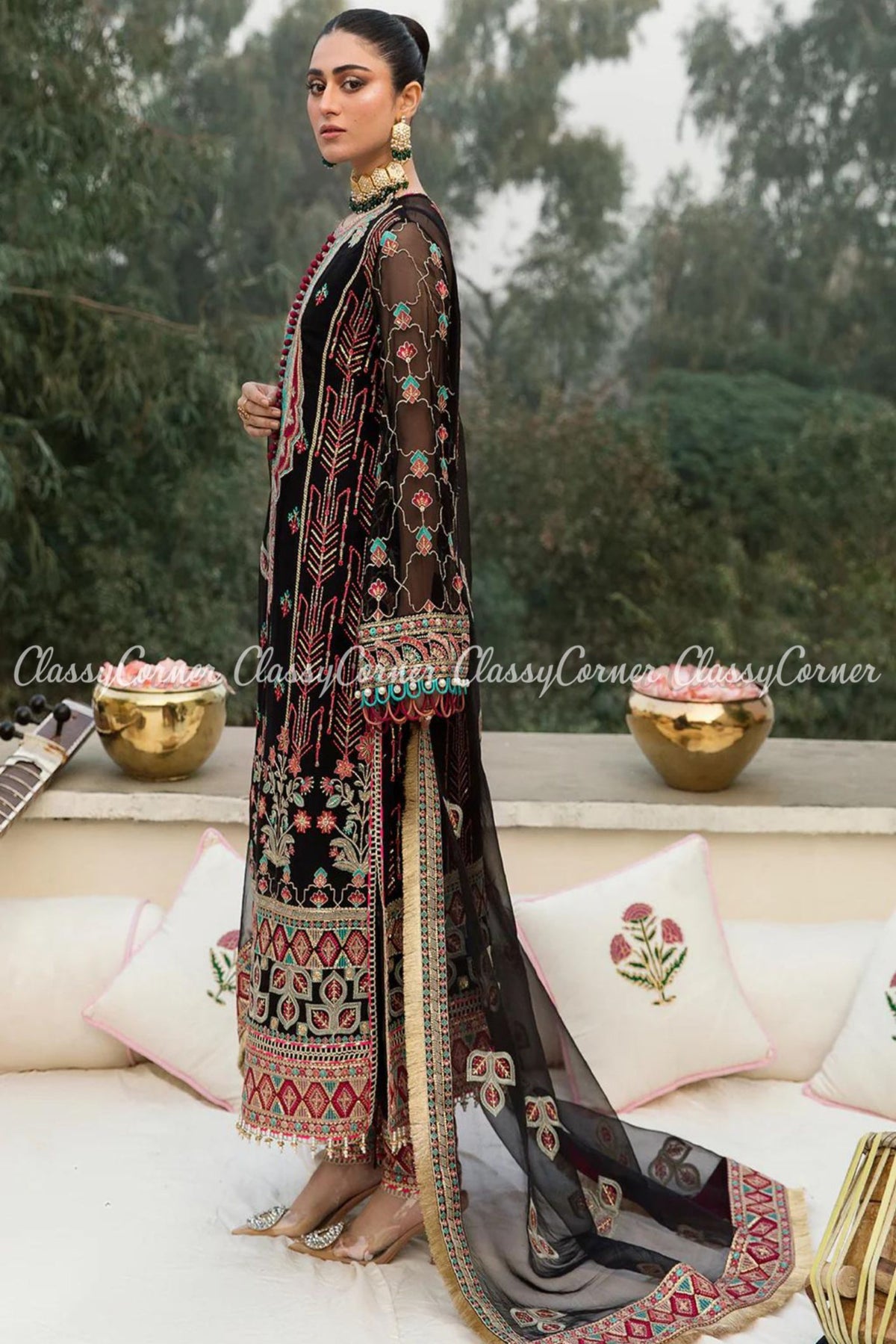 Black Multicolor Chiffon Embroidered Party Wear Salwar Kameez