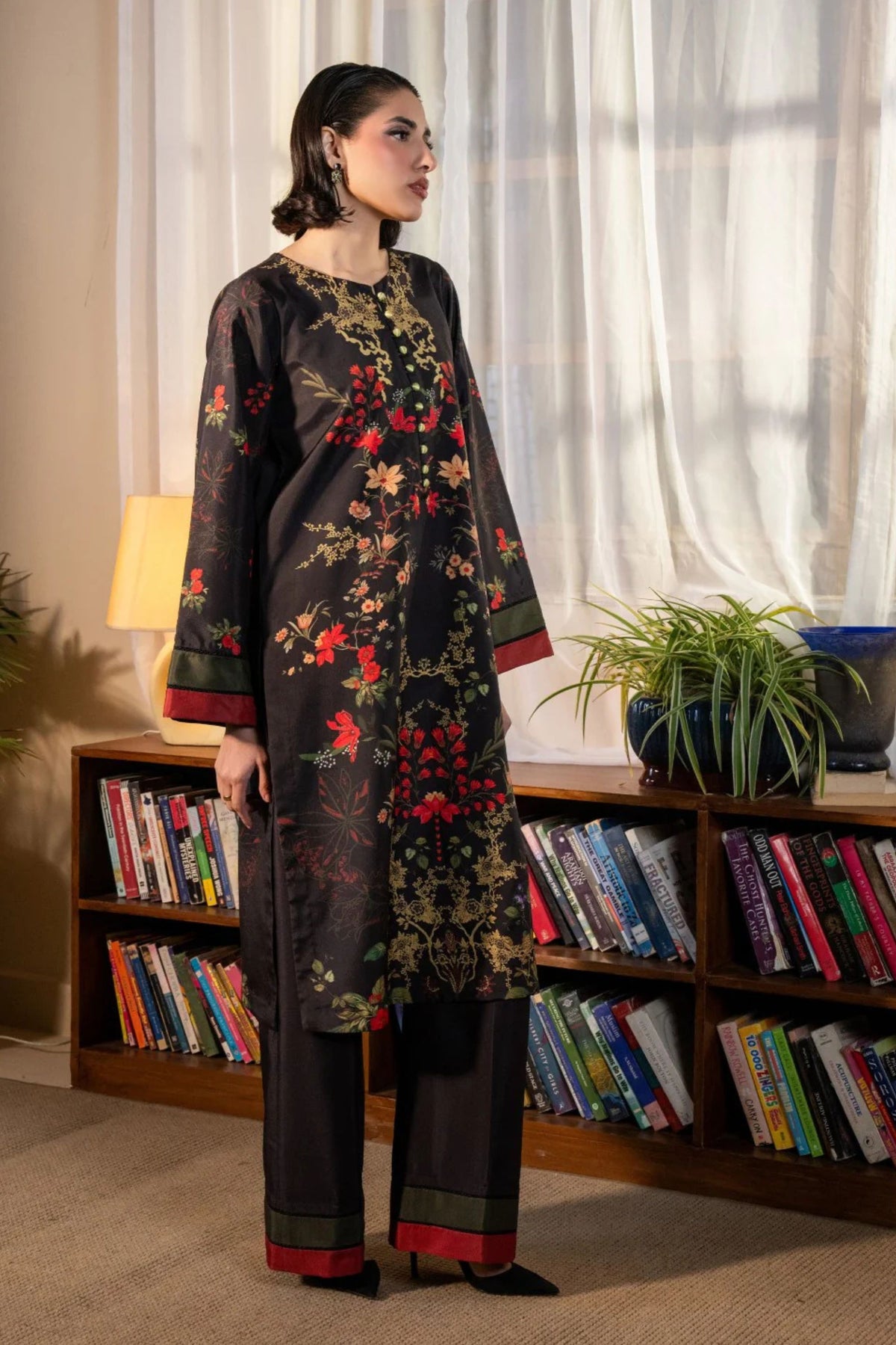Pakistani Formal Wears For Women