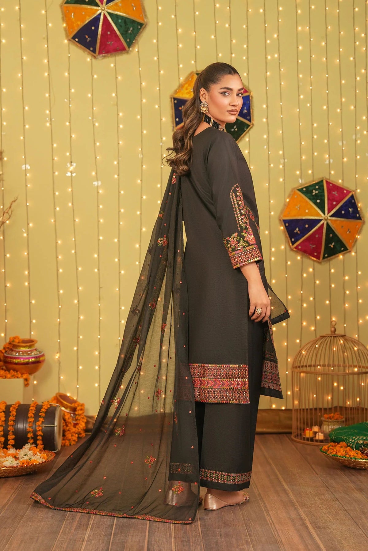 Mehndi Wear Salwar Kameez