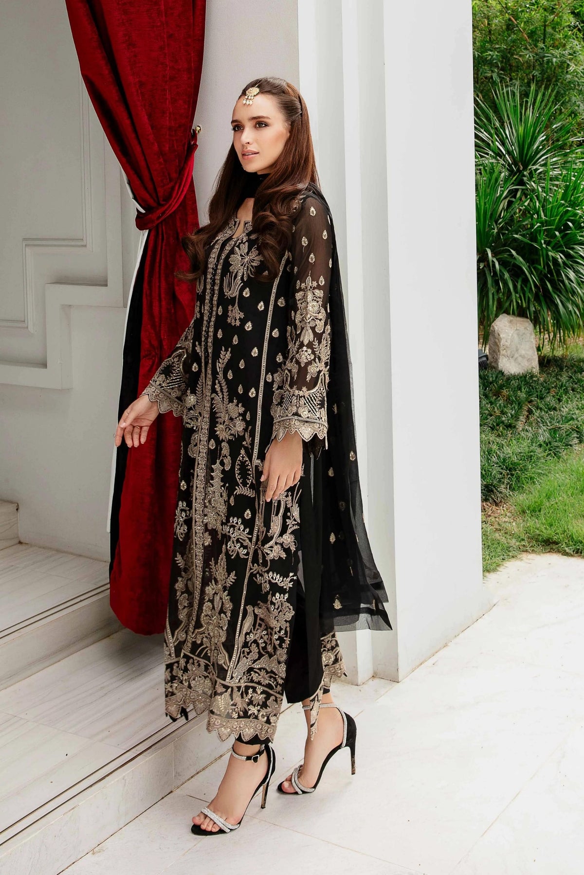 Formal Suits For Pakistani Wedding Function 