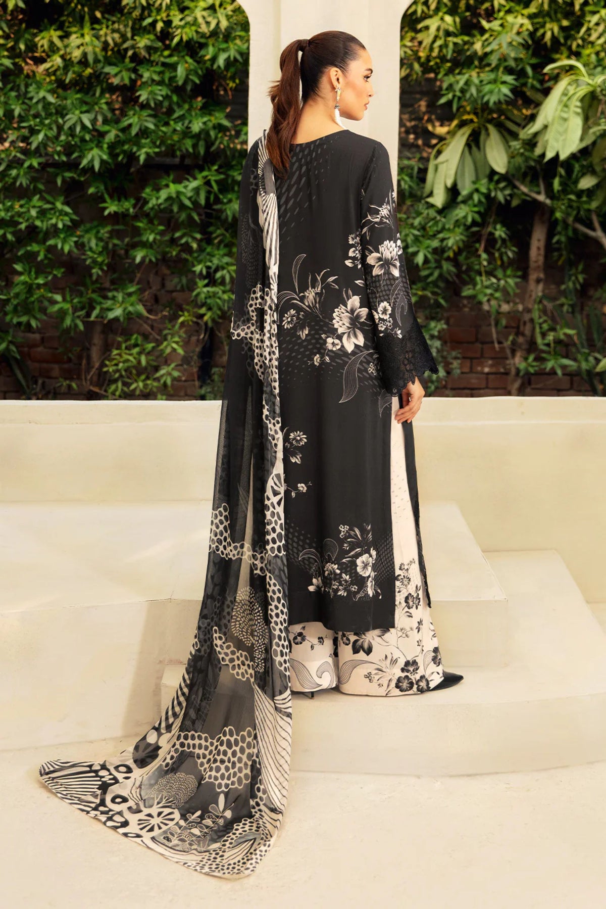 Pakistani Semi Formal Wear For Women