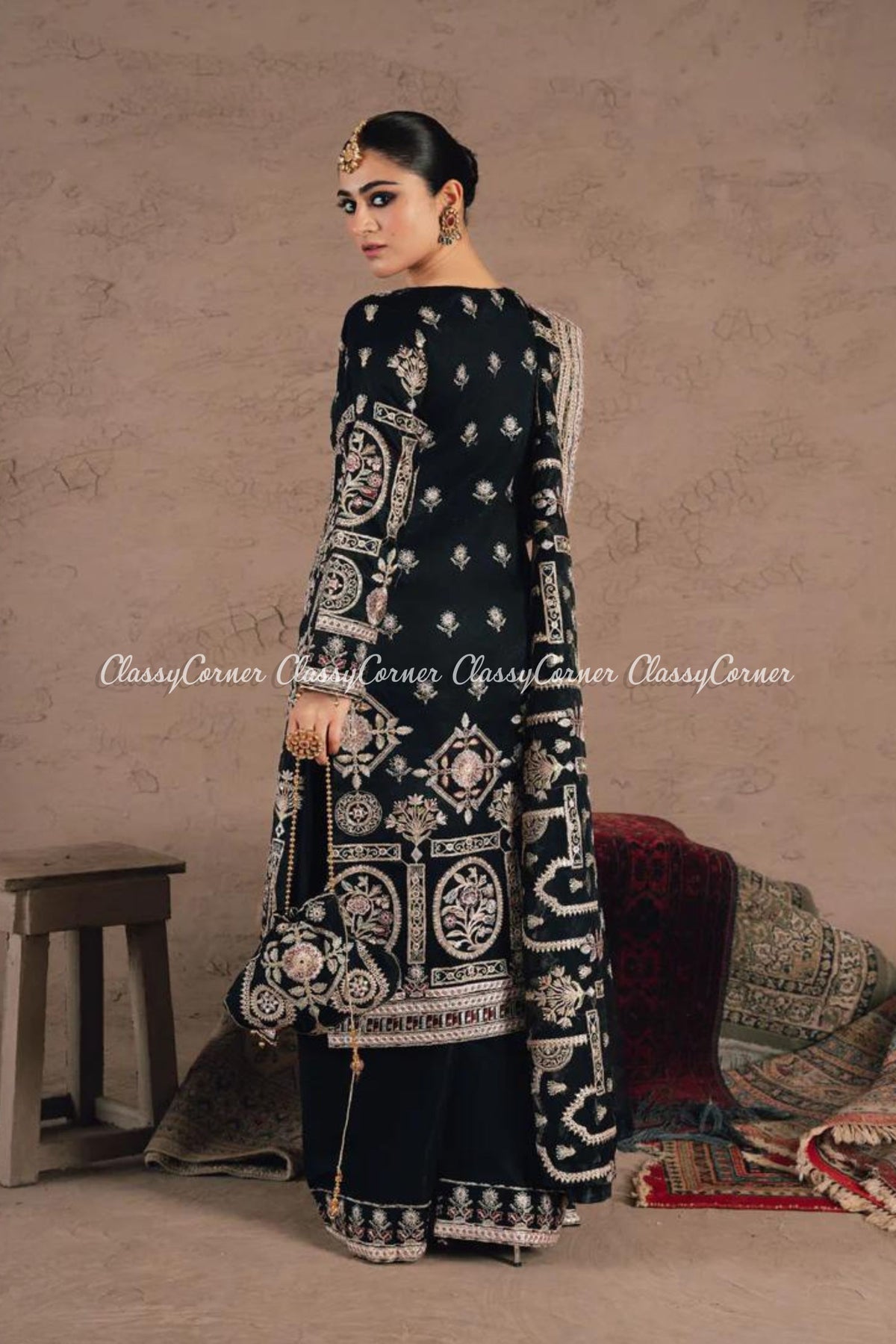 pakistani wedding outfits for the groom&#39;s mother