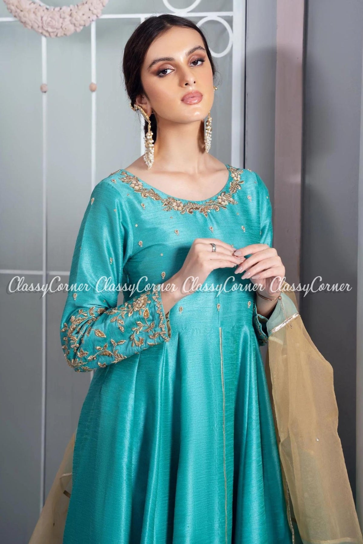 best pakistani wedding outfits