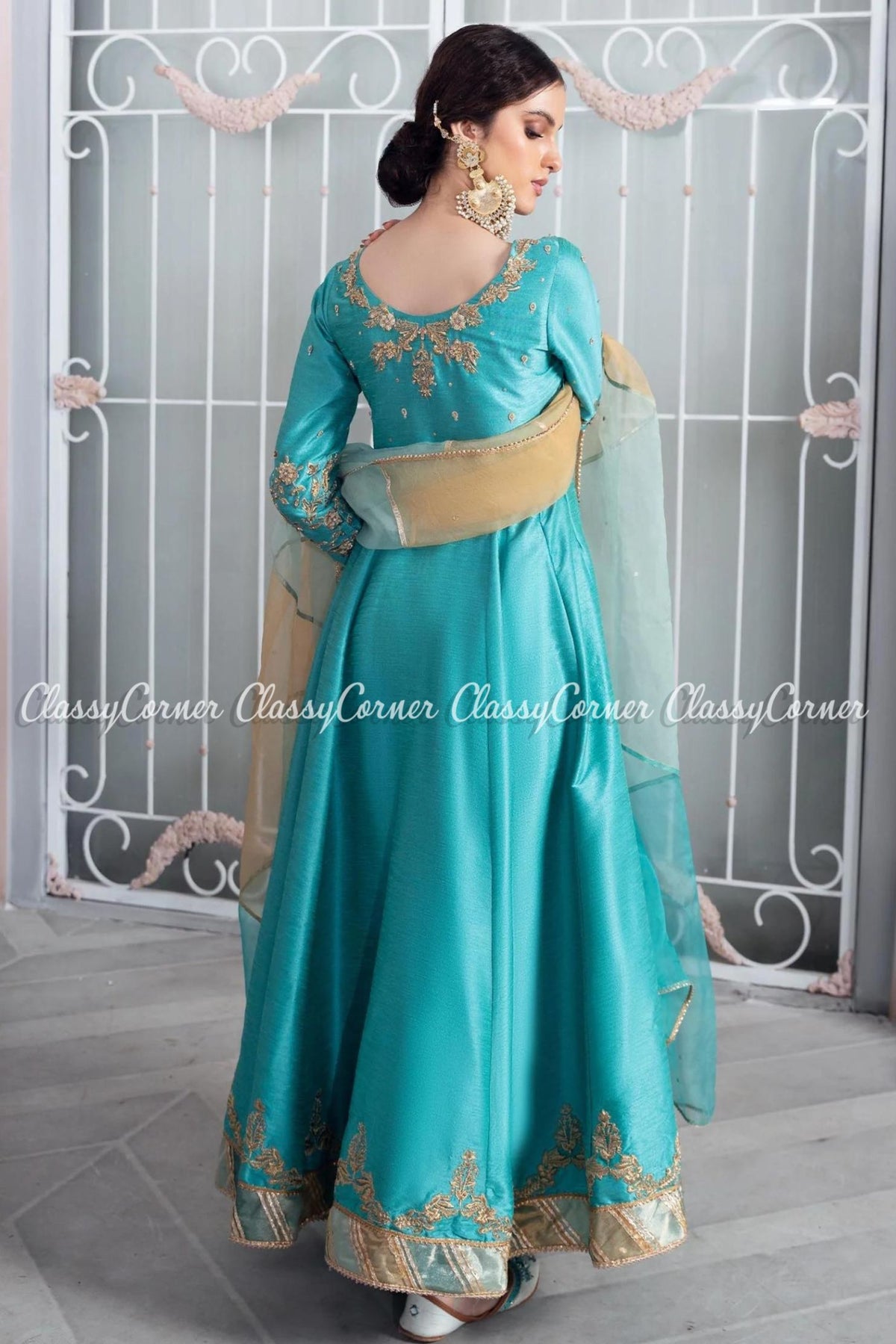 best pakistani wedding outfits