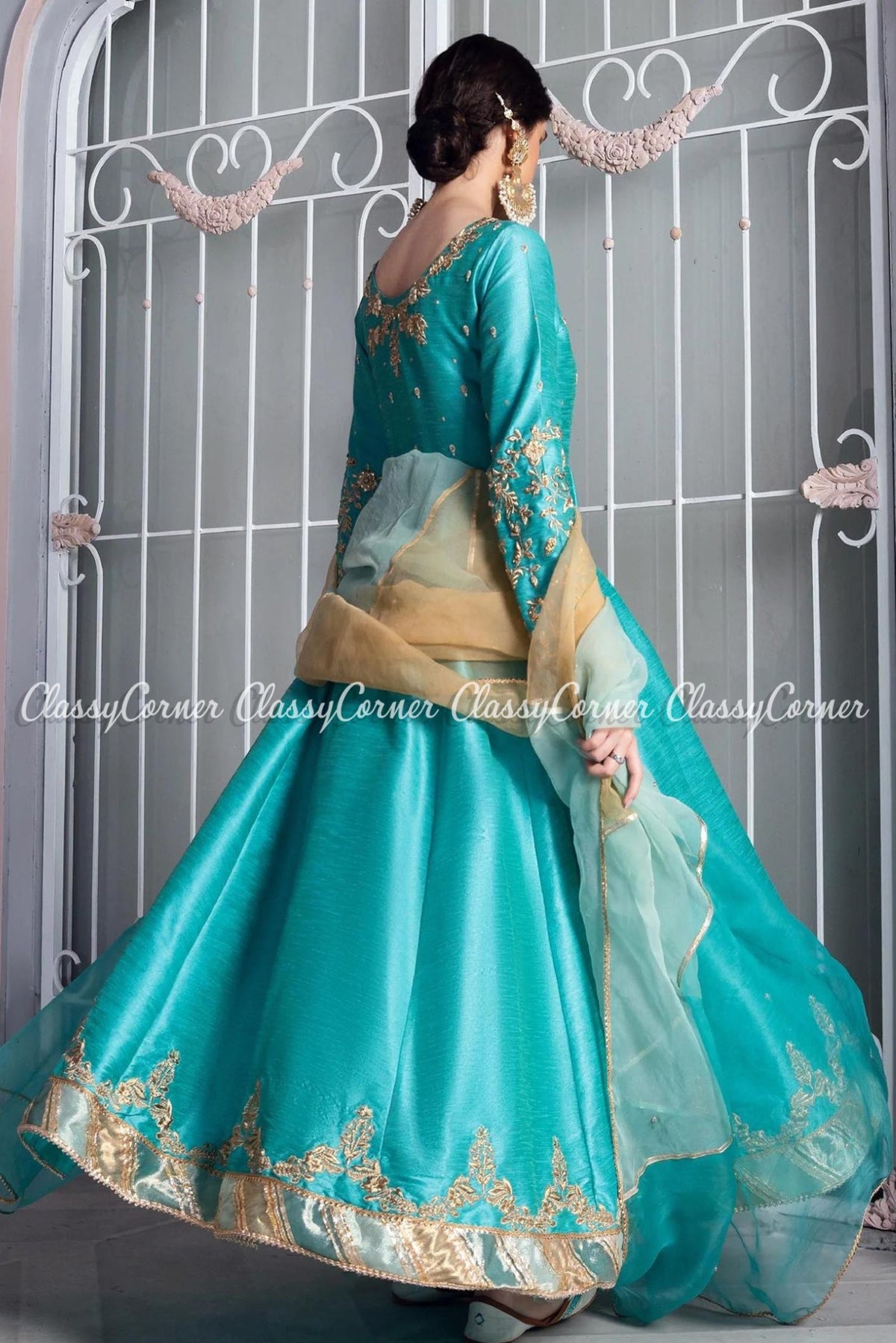 best pakistani wedding outfits